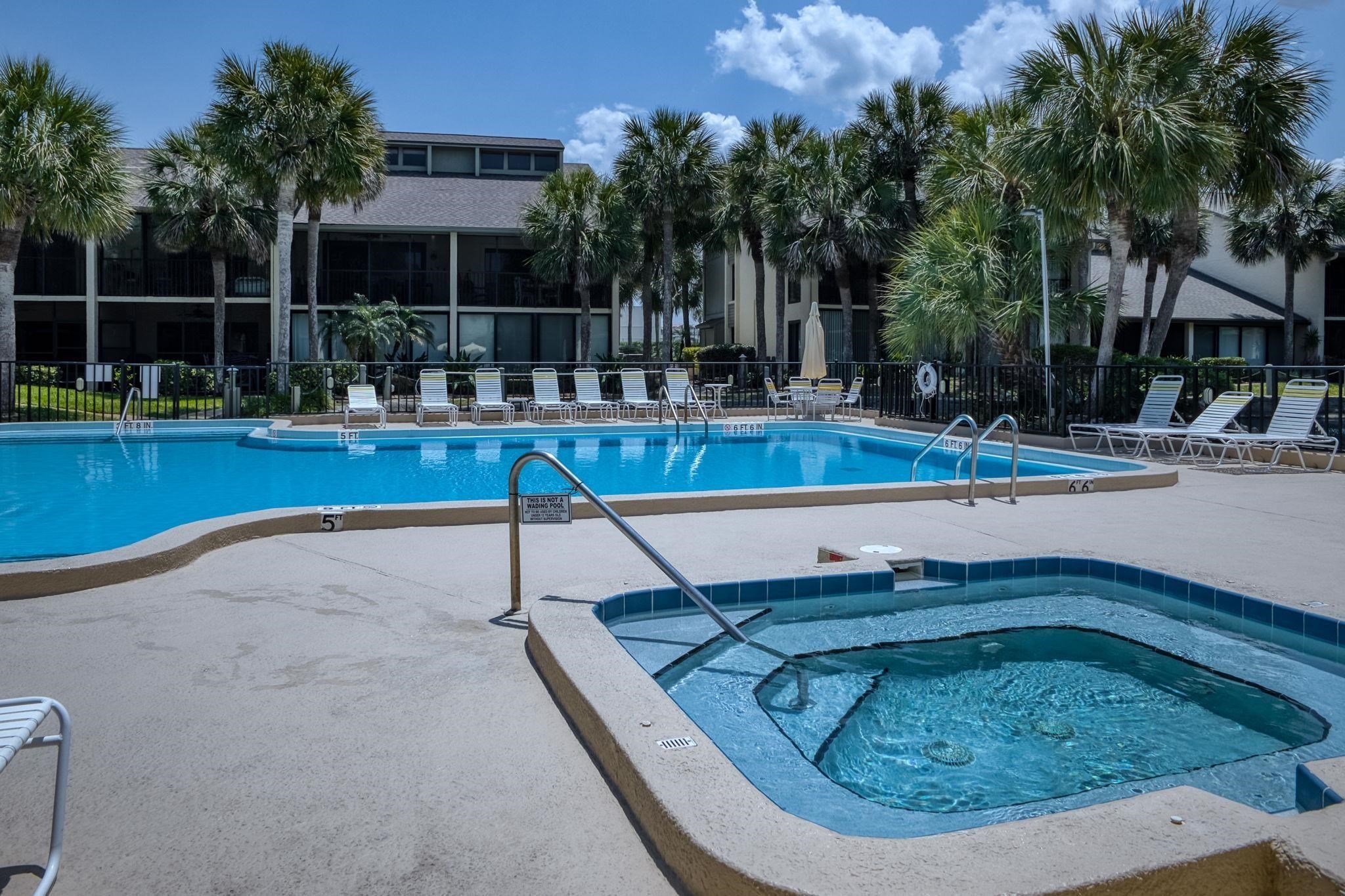 Image 28 of 42 For 66 Village Las Palmas Cir