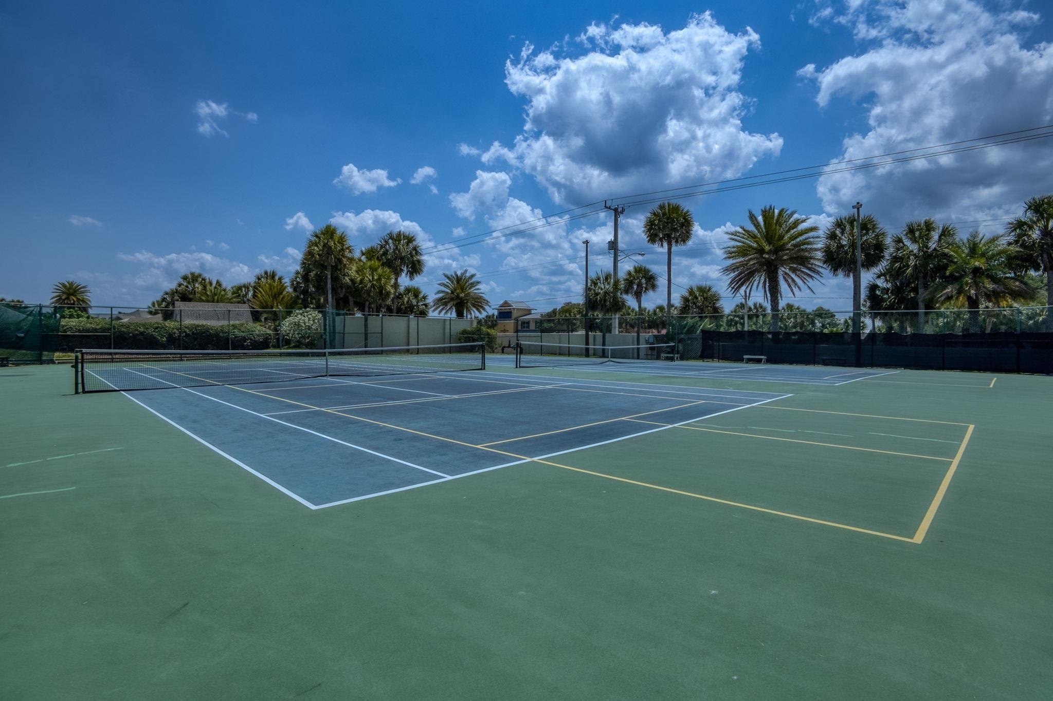 Image 33 of 42 For 66 Village Las Palmas Cir