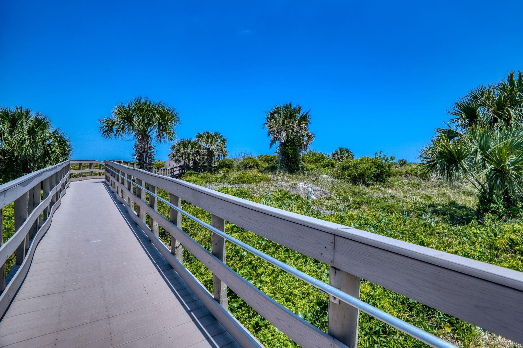 Image 34 of 42 For 66 Village Las Palmas Cir