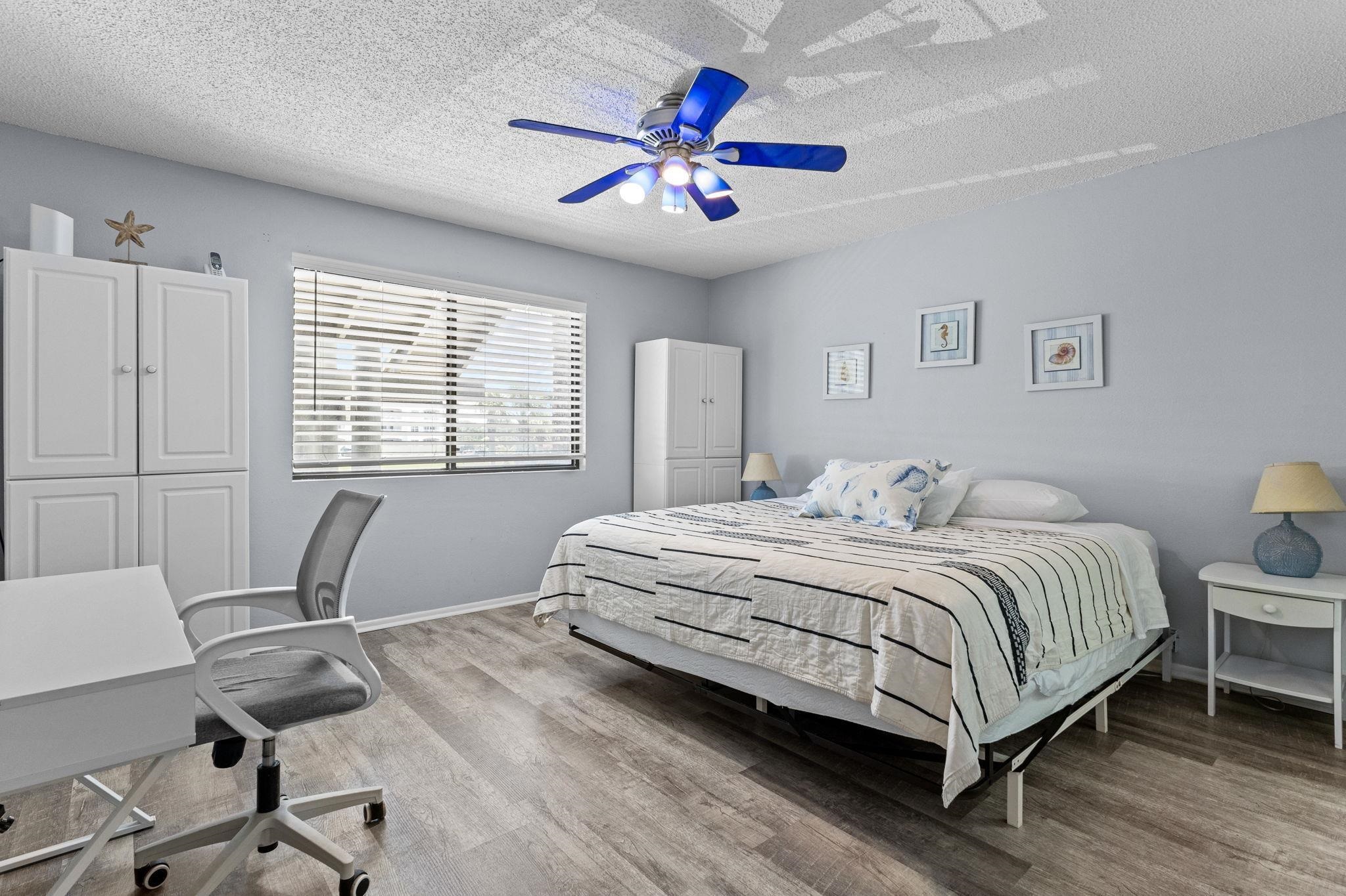 Image 6 of 42 For 66 Village Las Palmas Cir