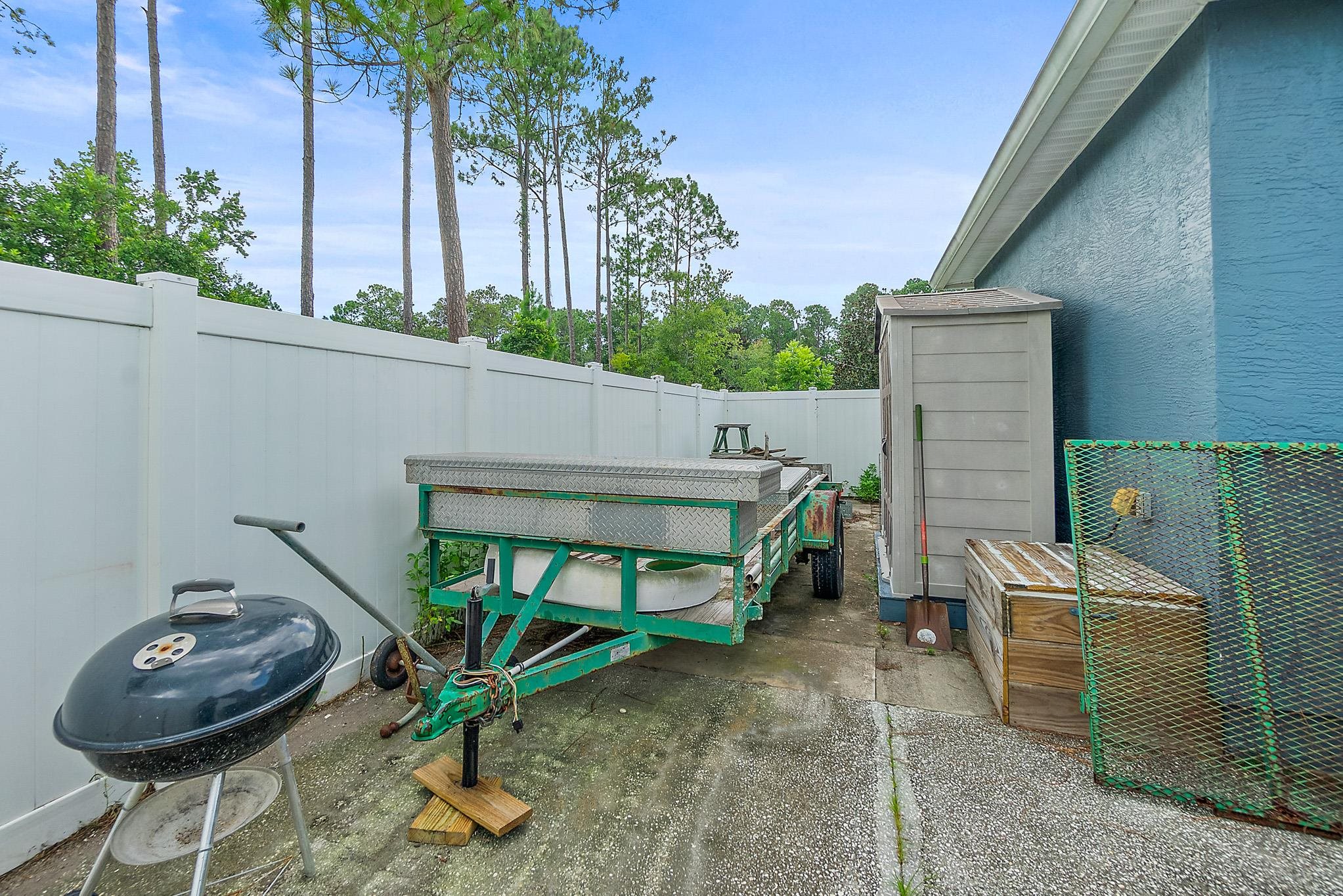 Image 14 of 47 For 43 Llewellyn Trl