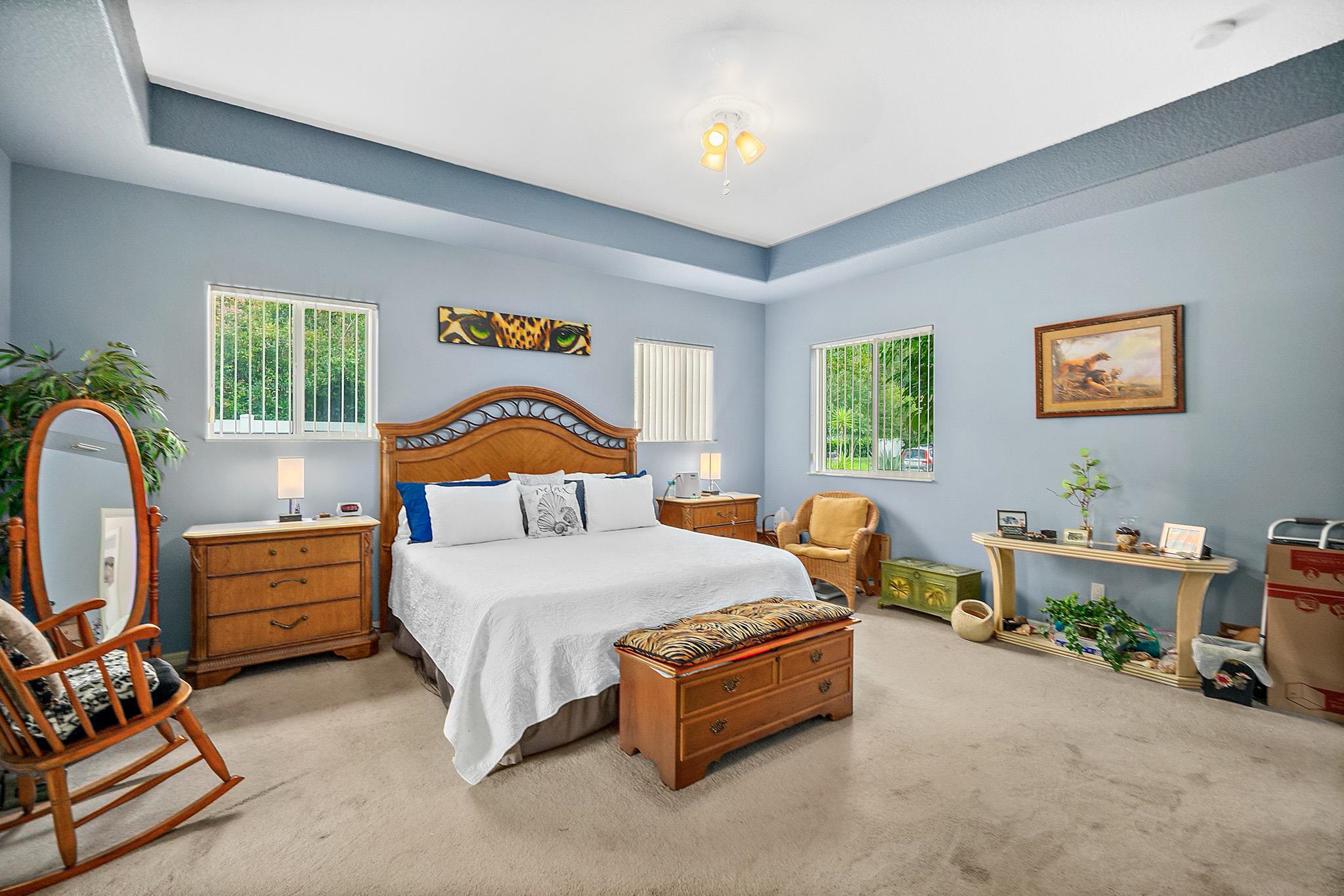 Image 19 of 47 For 43 Llewellyn Trl