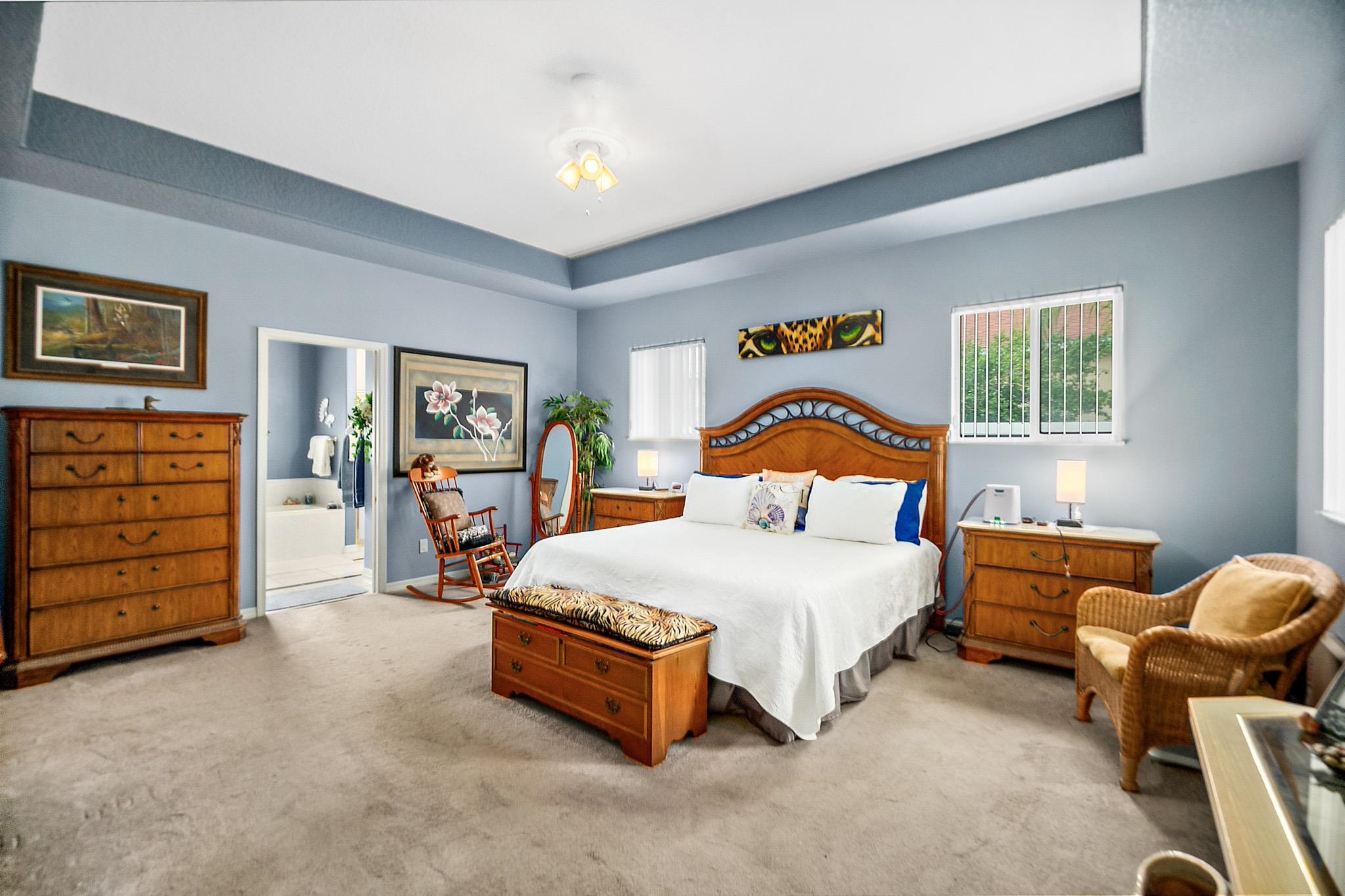 Image 20 of 47 For 43 Llewellyn Trl