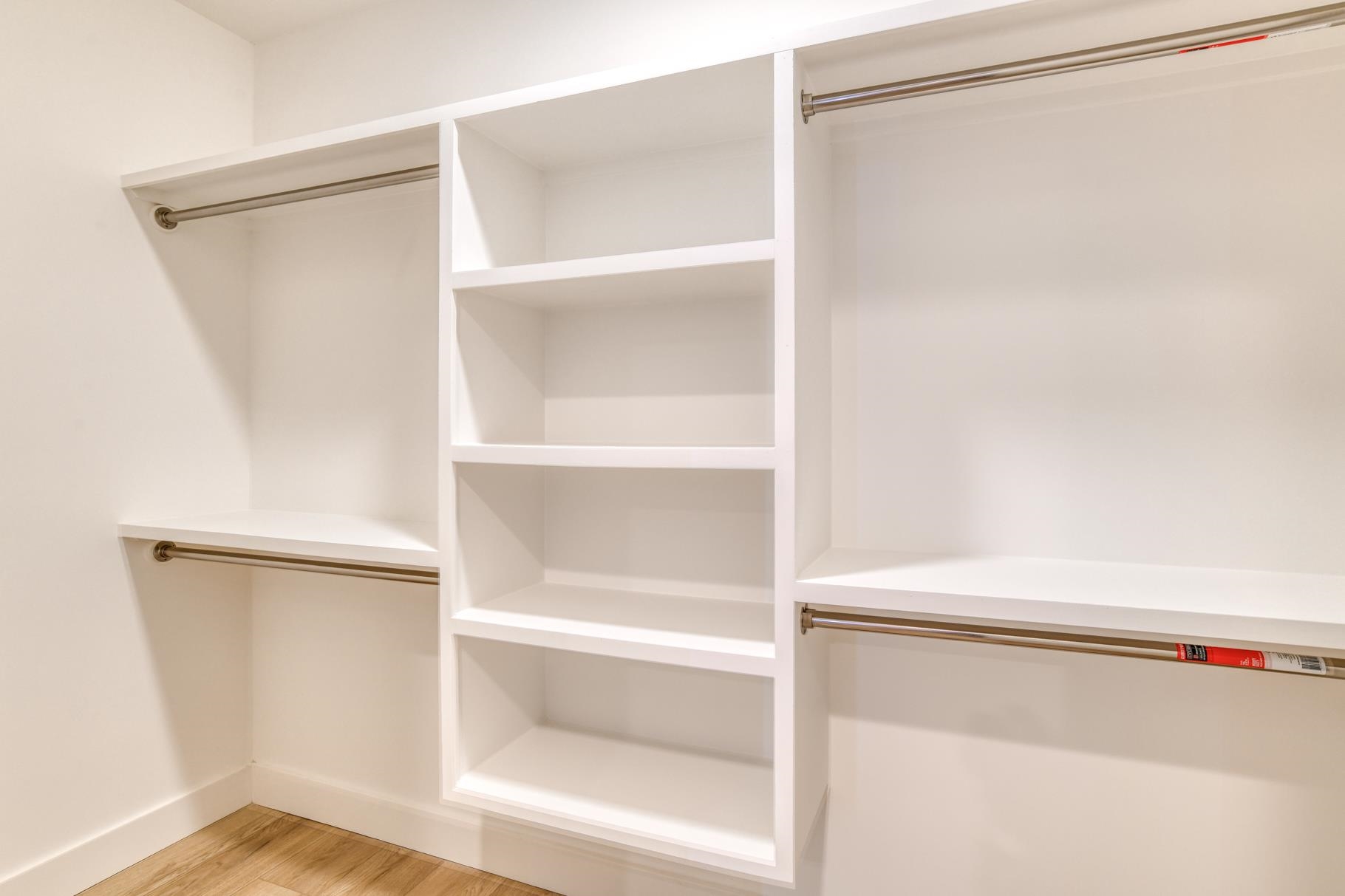 Image 21 of 44 For 7 Sebastian Ave.  D