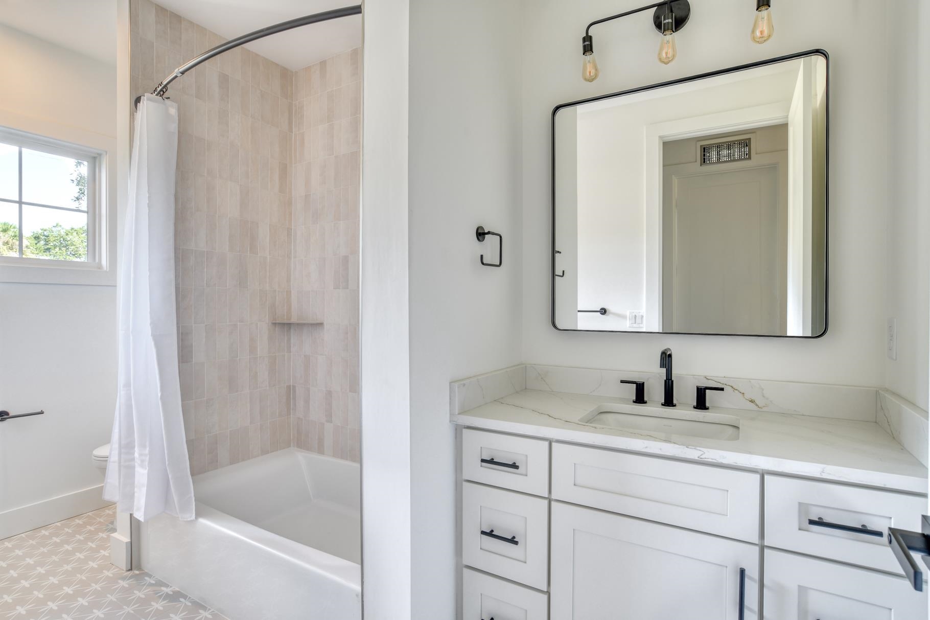 Image 28 of 44 For 7 Sebastian Ave.  D