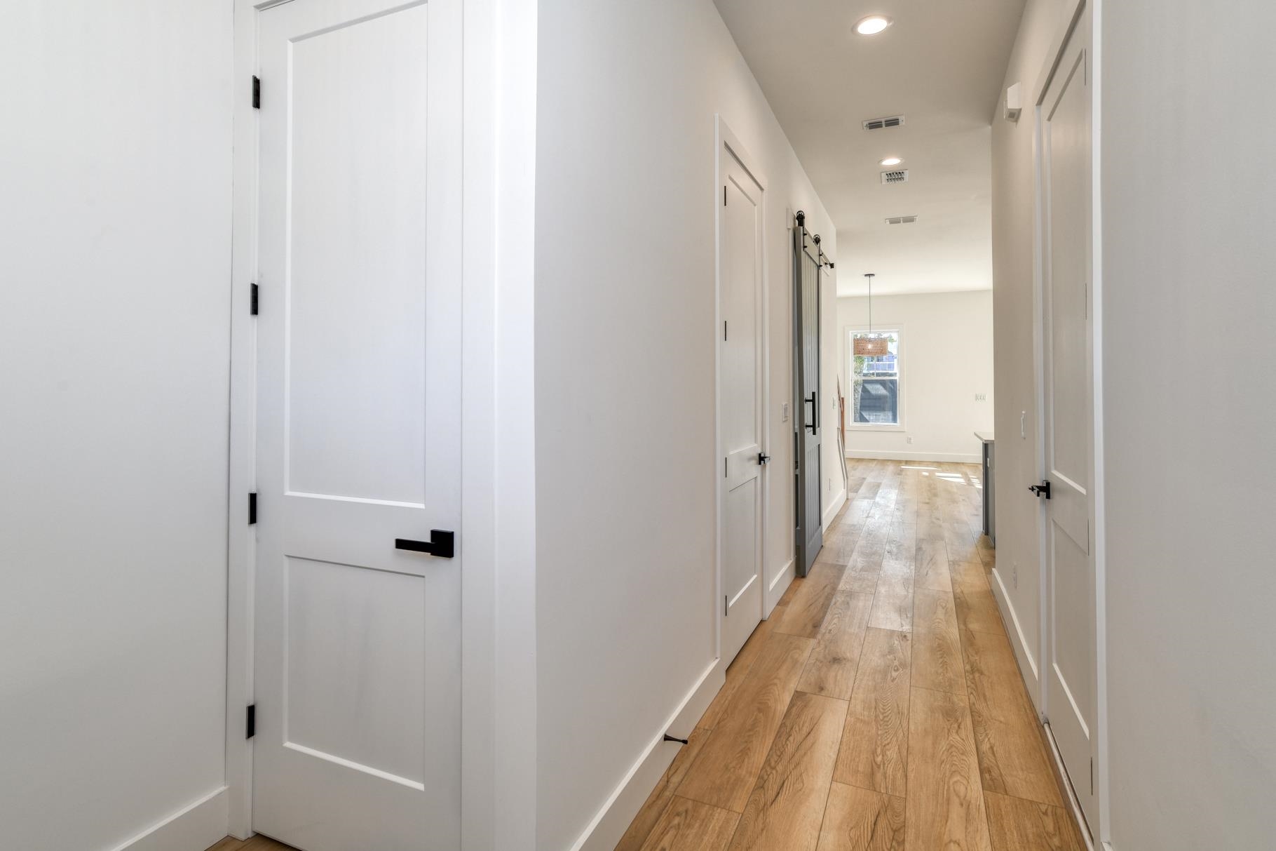 Image 4 of 44 For 7 Sebastian Ave.  D