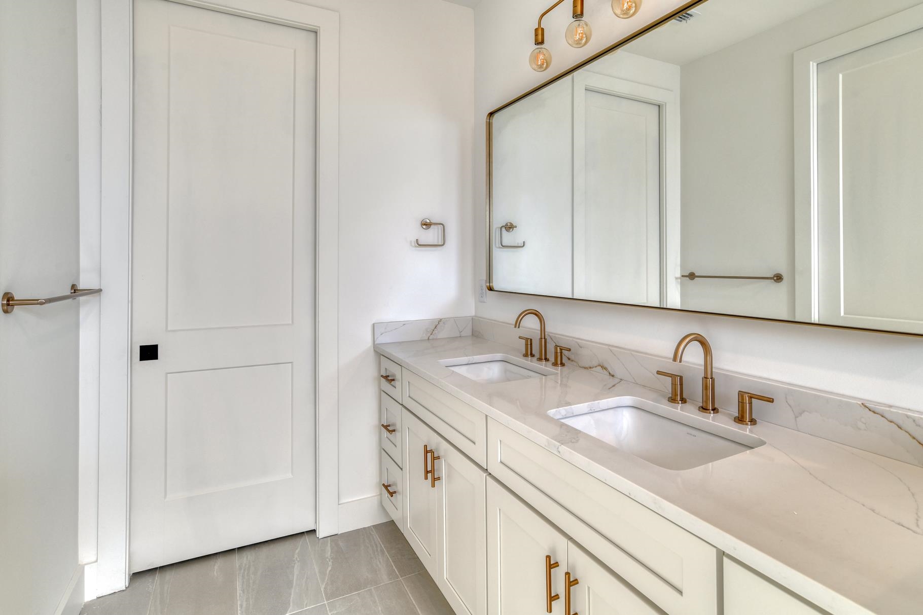 Image 25 of 44 For 7 Sebastian Ave.  C