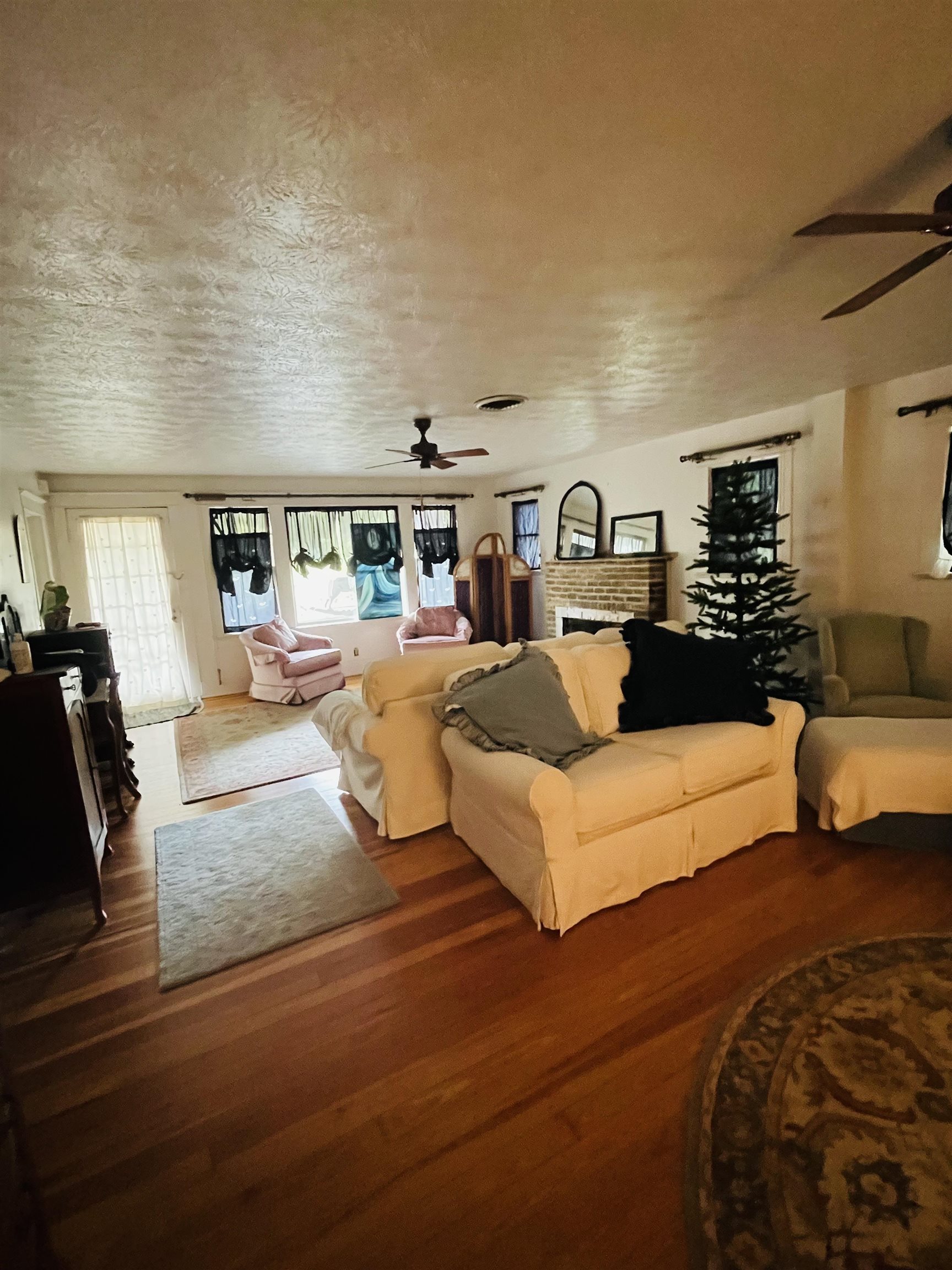 Image 57 of 57 For 128 Magnolia