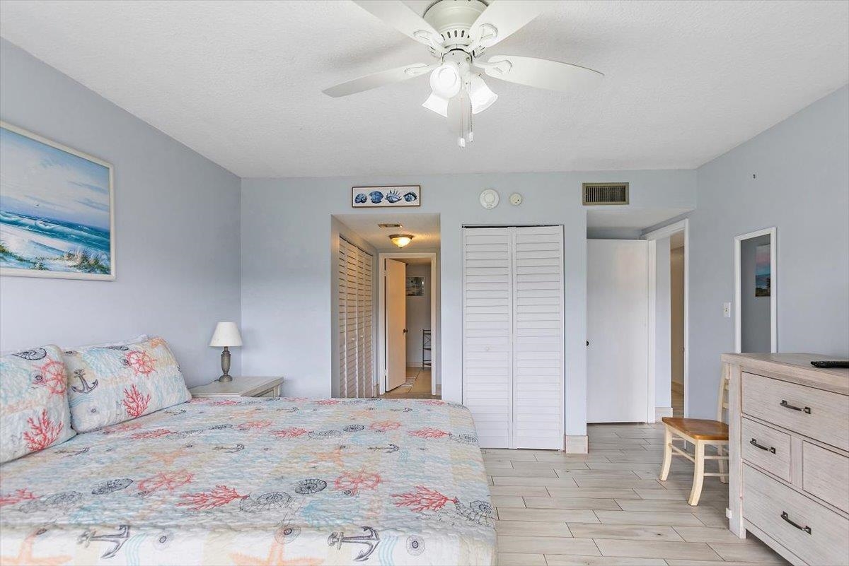 Image 11 of 21 For 7870 A1a #206 S