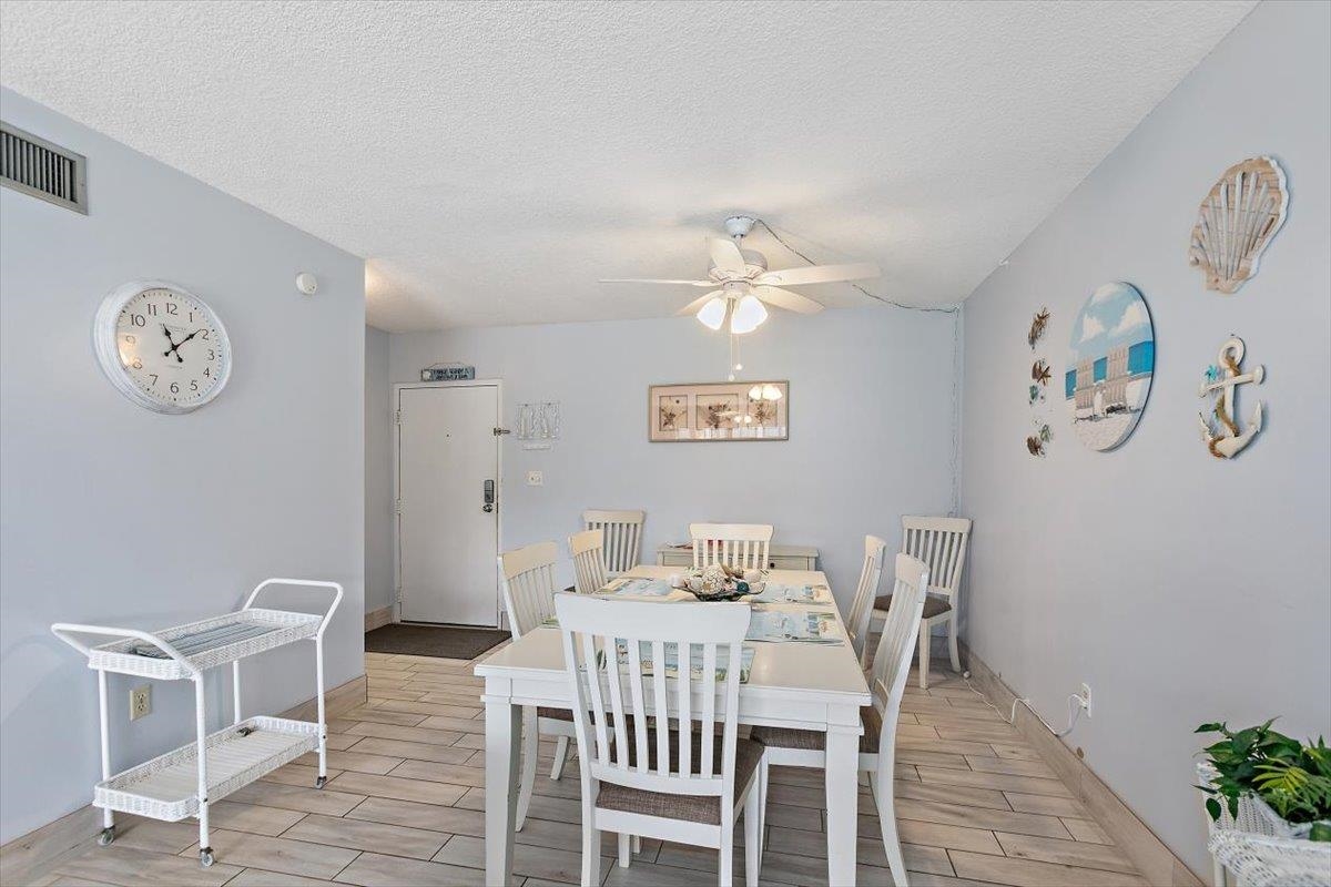 Image 3 of 21 For 7870 A1a #206 S