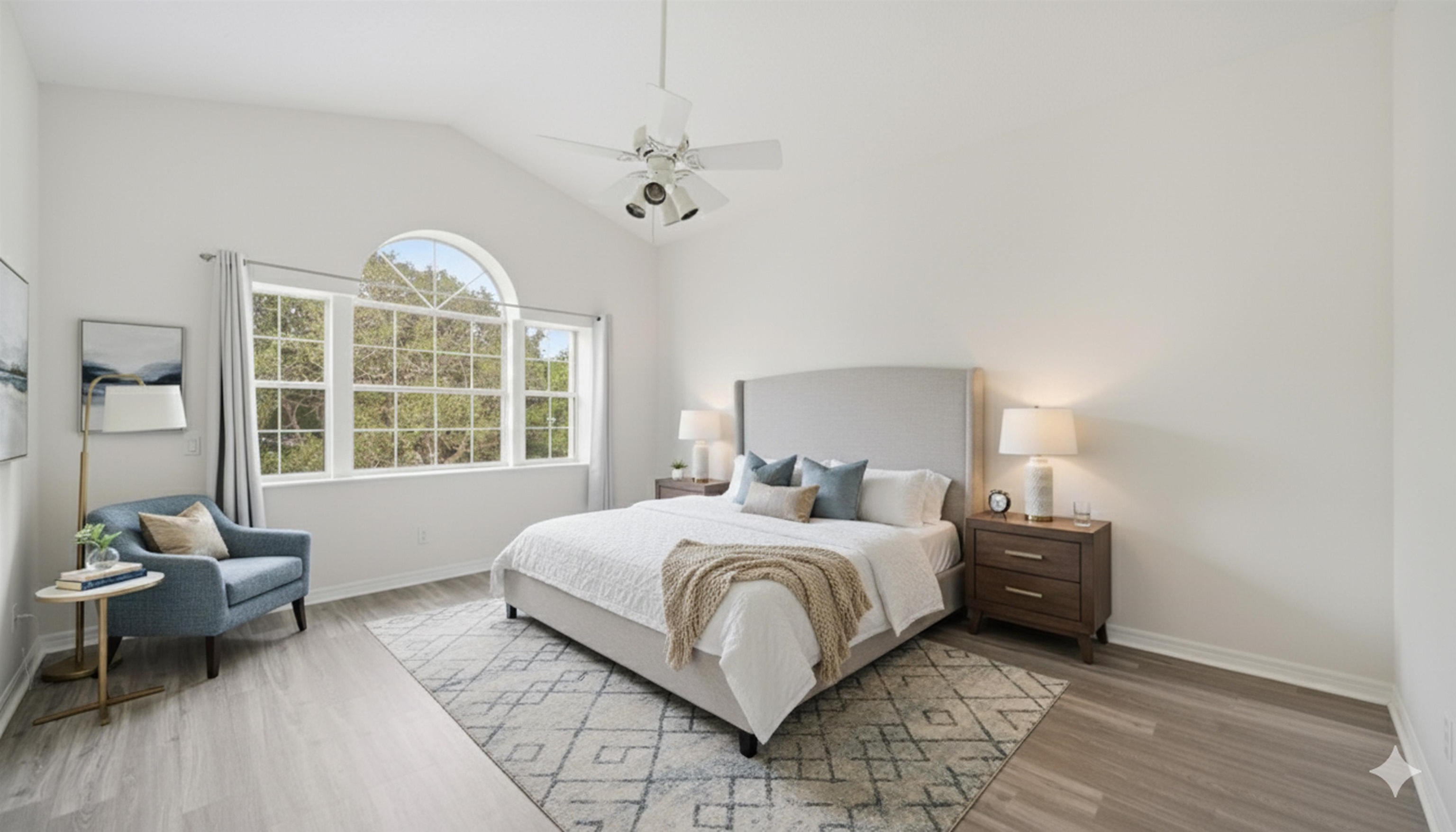 Image 18 of 73 For 300 Riverside Blvd