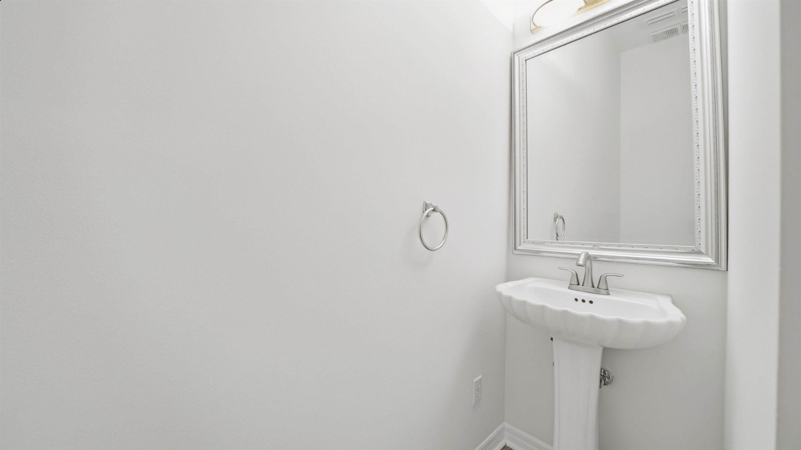 Image 32 of 73 For 300 Riverside Blvd