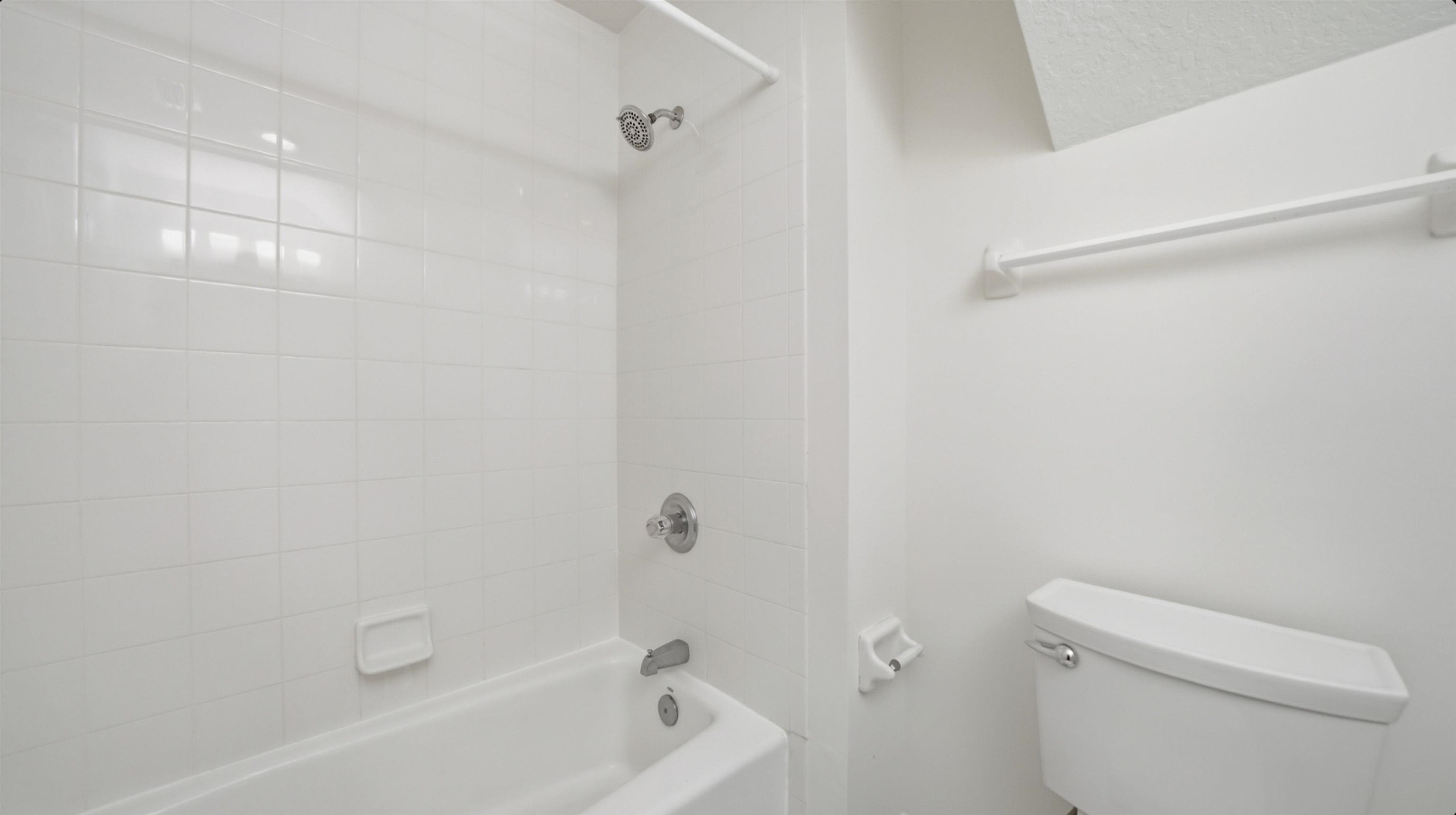 Image 44 of 73 For 300 Riverside Blvd