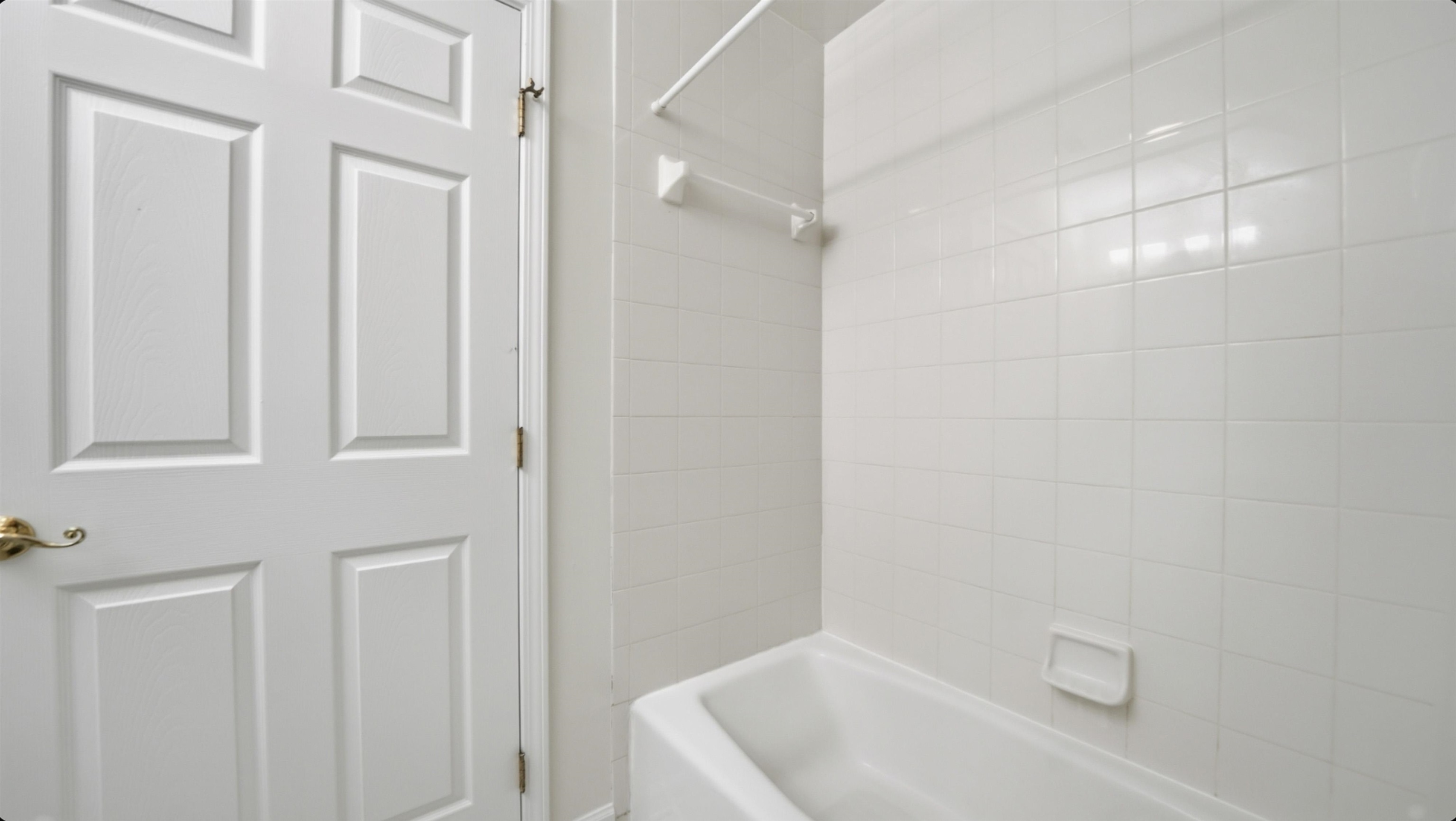 Image 45 of 73 For 300 Riverside Blvd