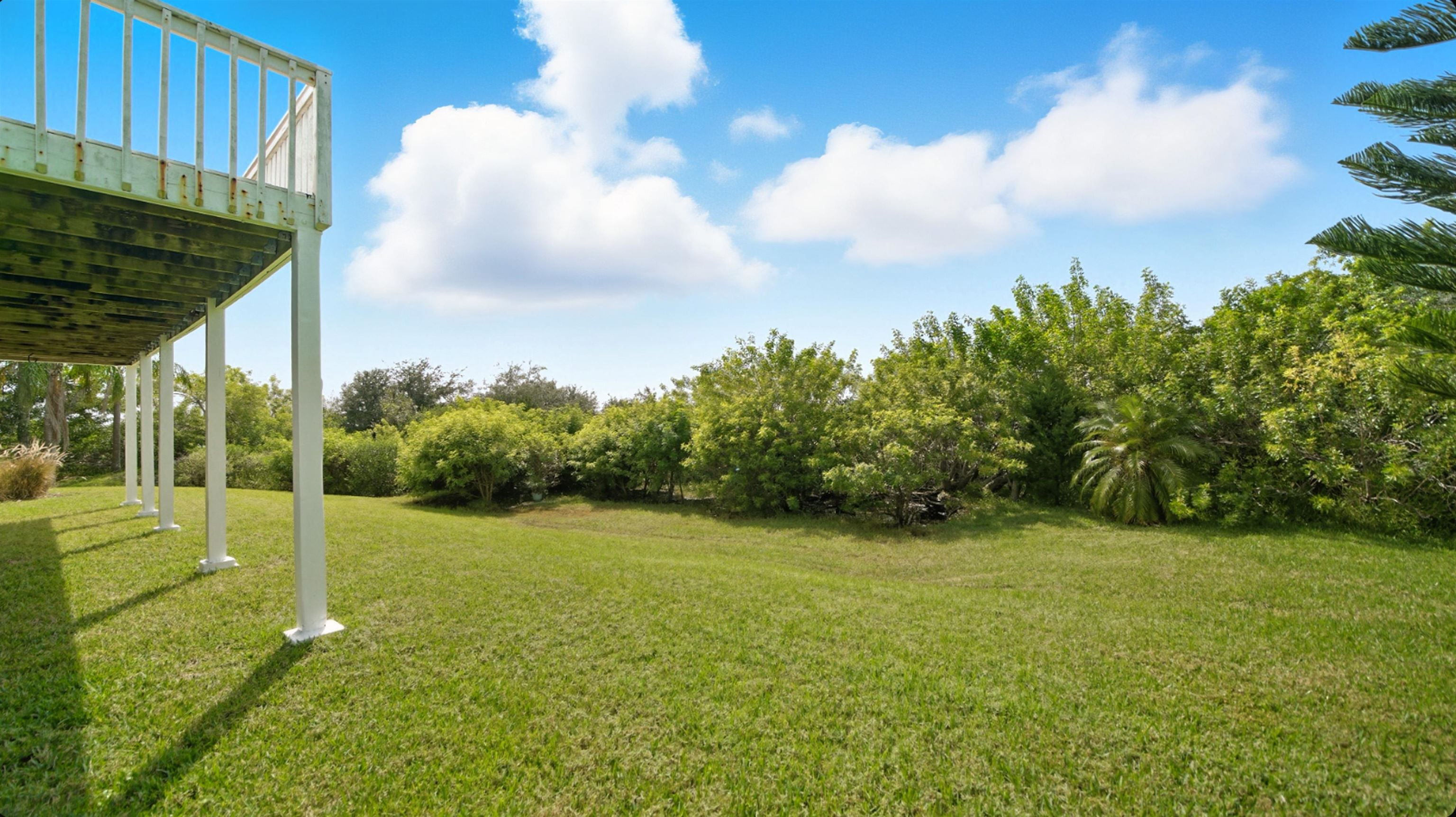 Image 52 of 73 For 300 Riverside Blvd