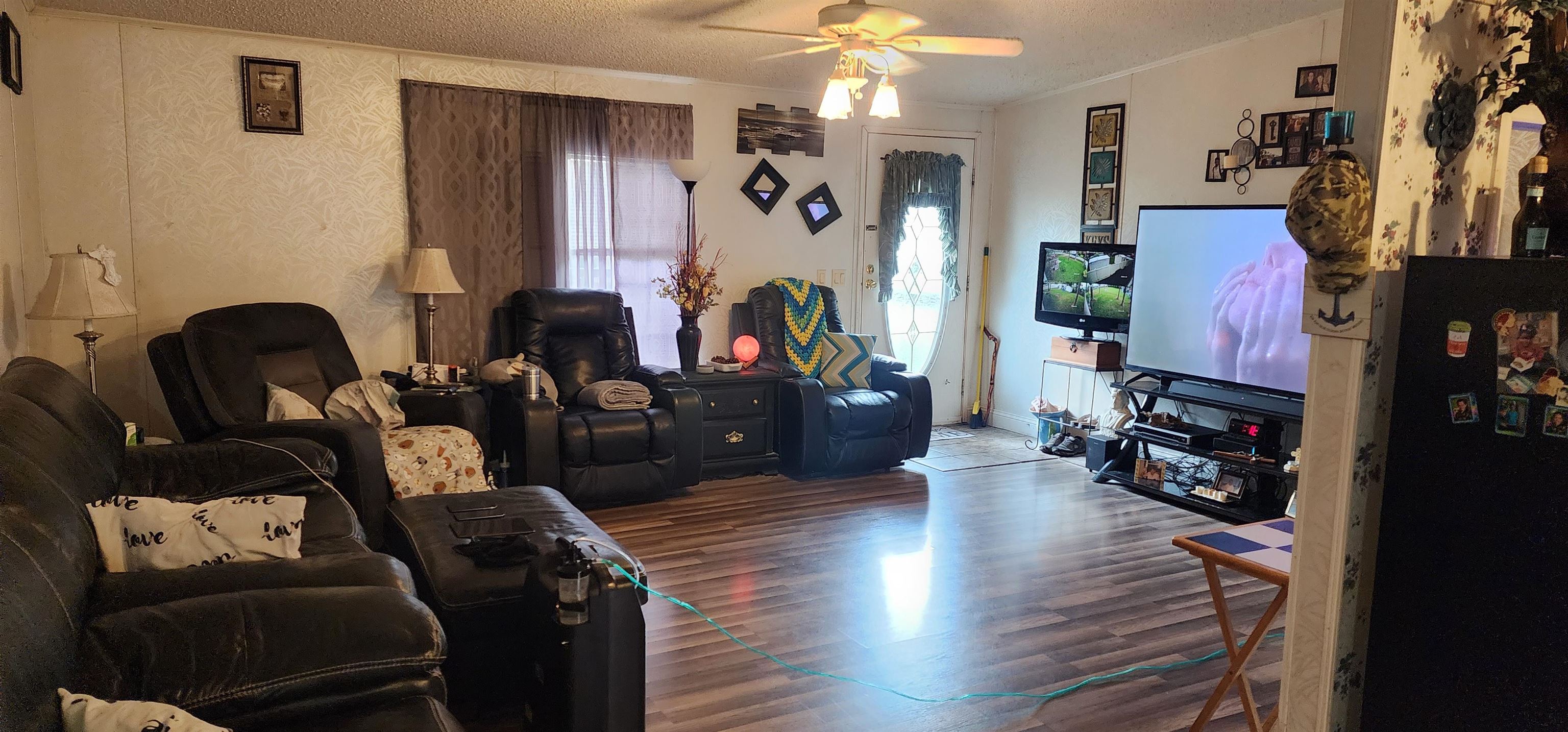 Image 2 of 17 For 2709 Collins Ave. S
