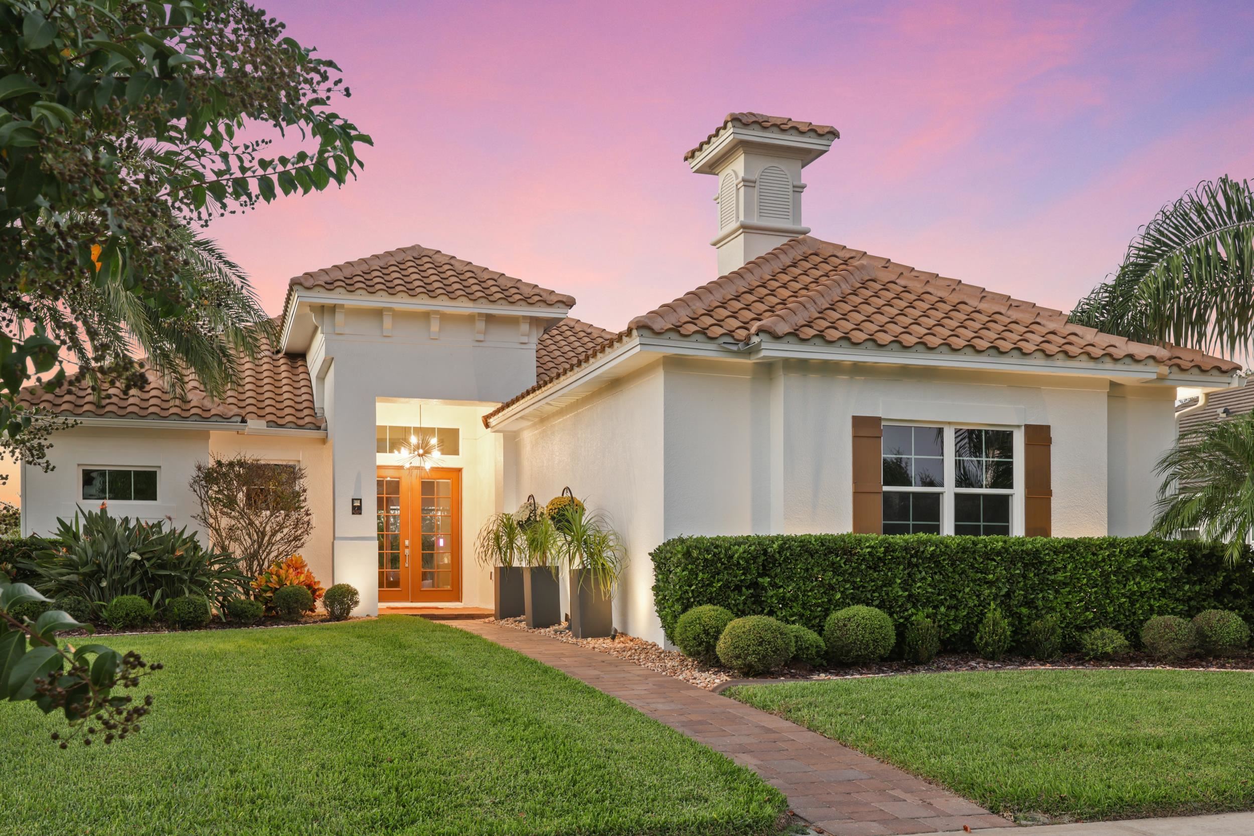 Image 3 of 98 For 7 New Oak Leaf Dr