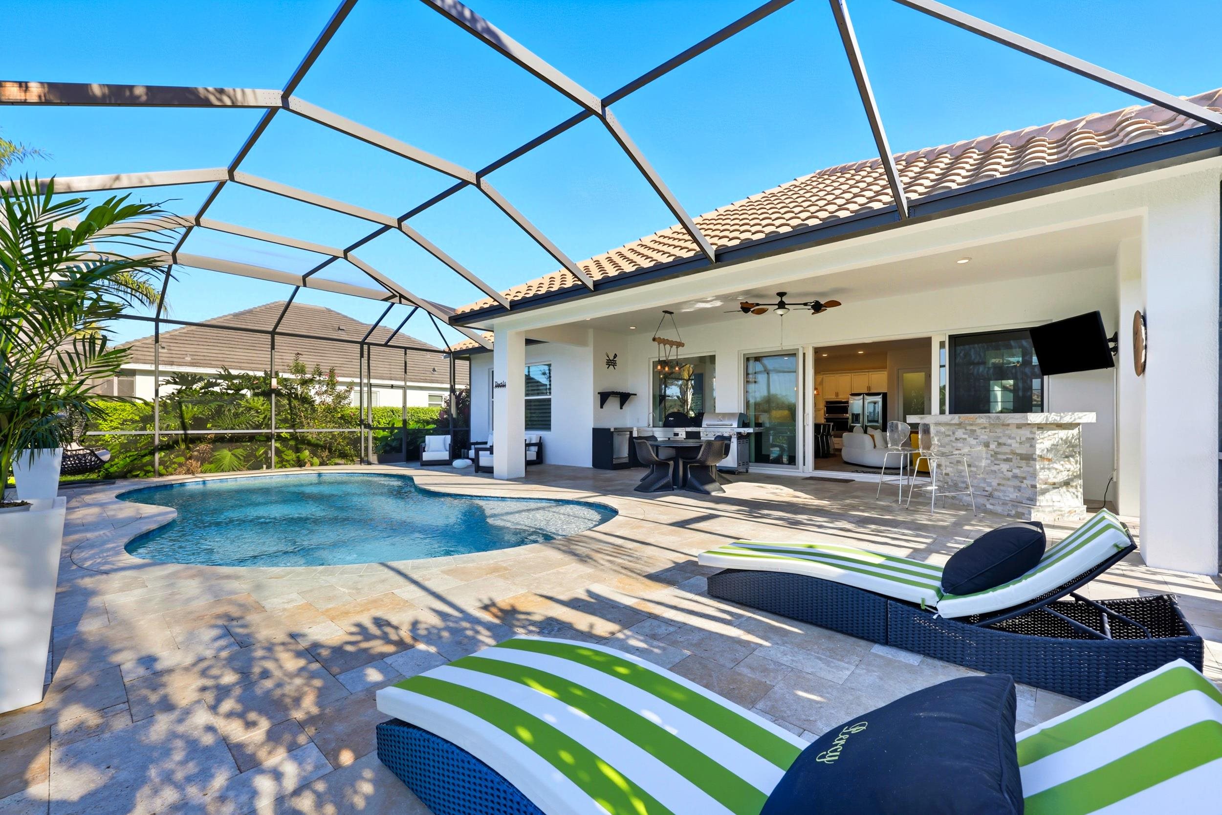 Image 33 of 98 For 7 New Oak Leaf Dr