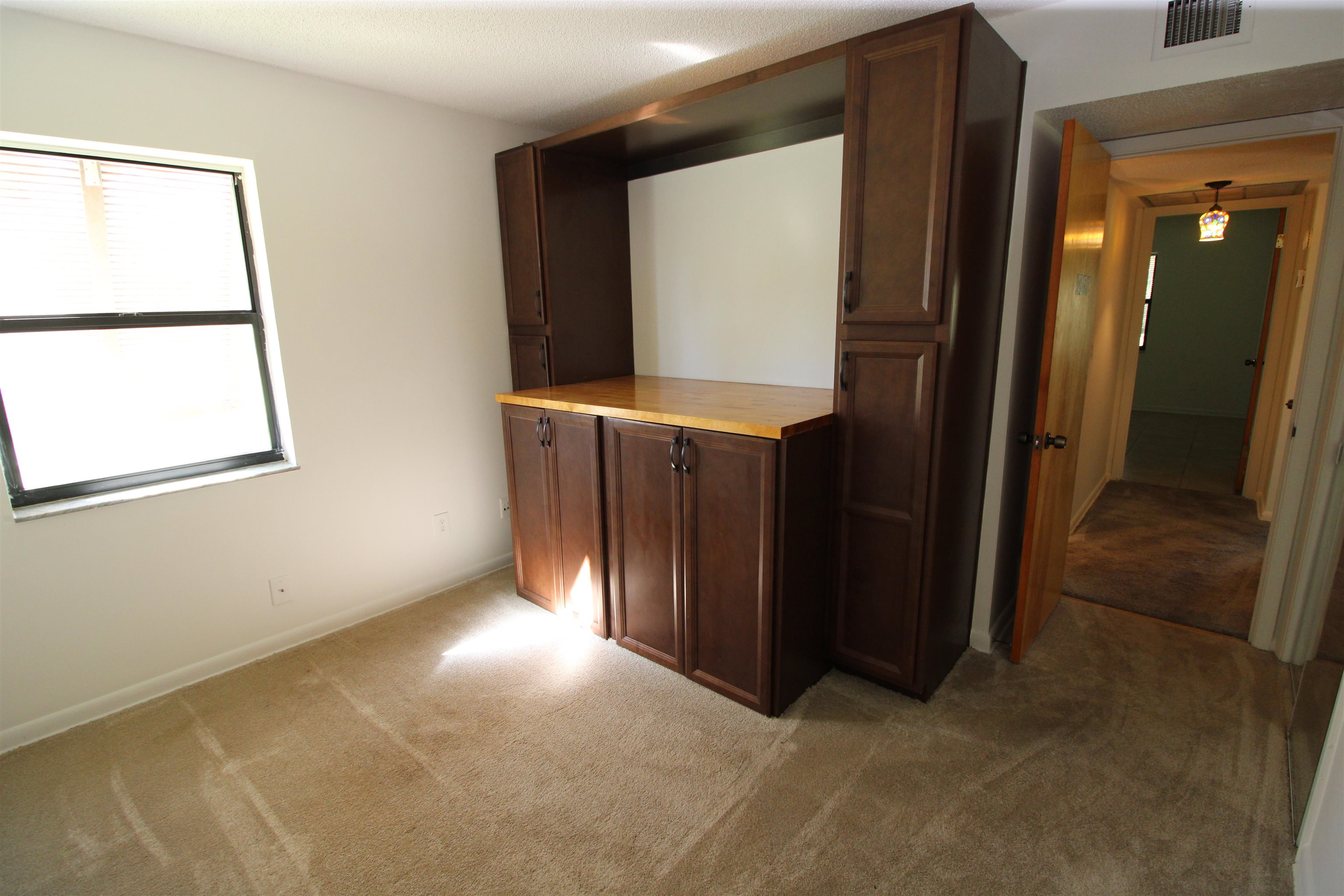 Image 24 of 38 For 600 Domenico Circle  F-1