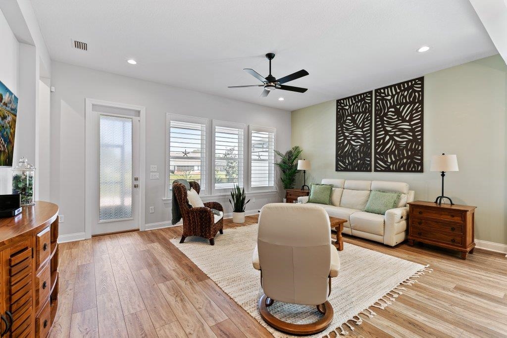 Image 19 of 62 For 118 Amarante Lane