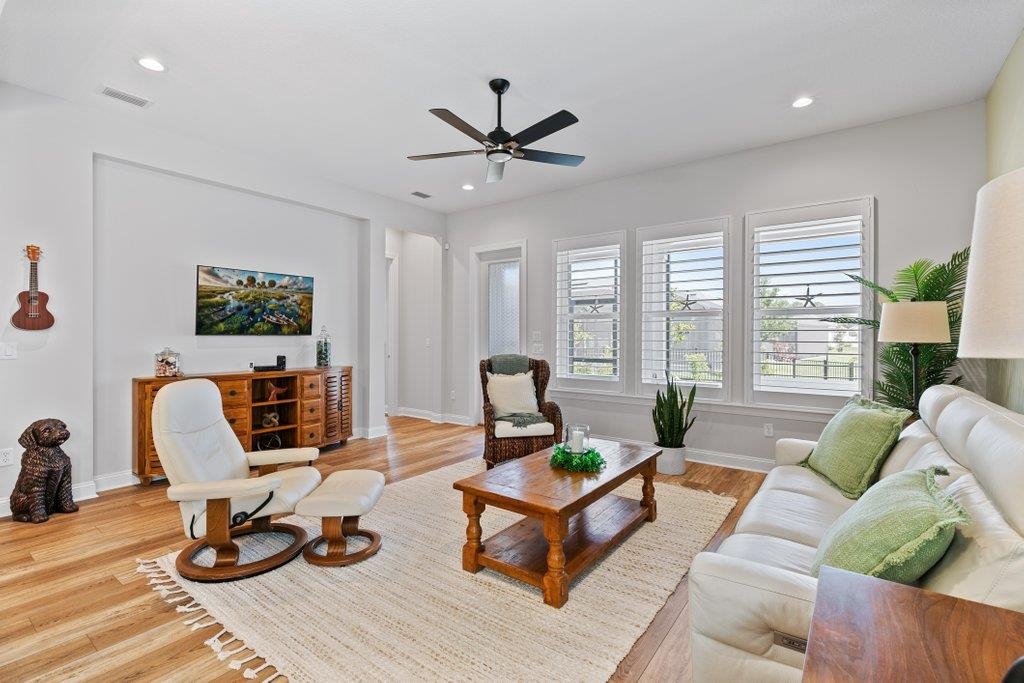 Image 22 of 62 For 118 Amarante Lane