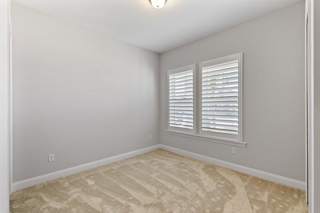 Image 33 of 62 For 118 Amarante Lane