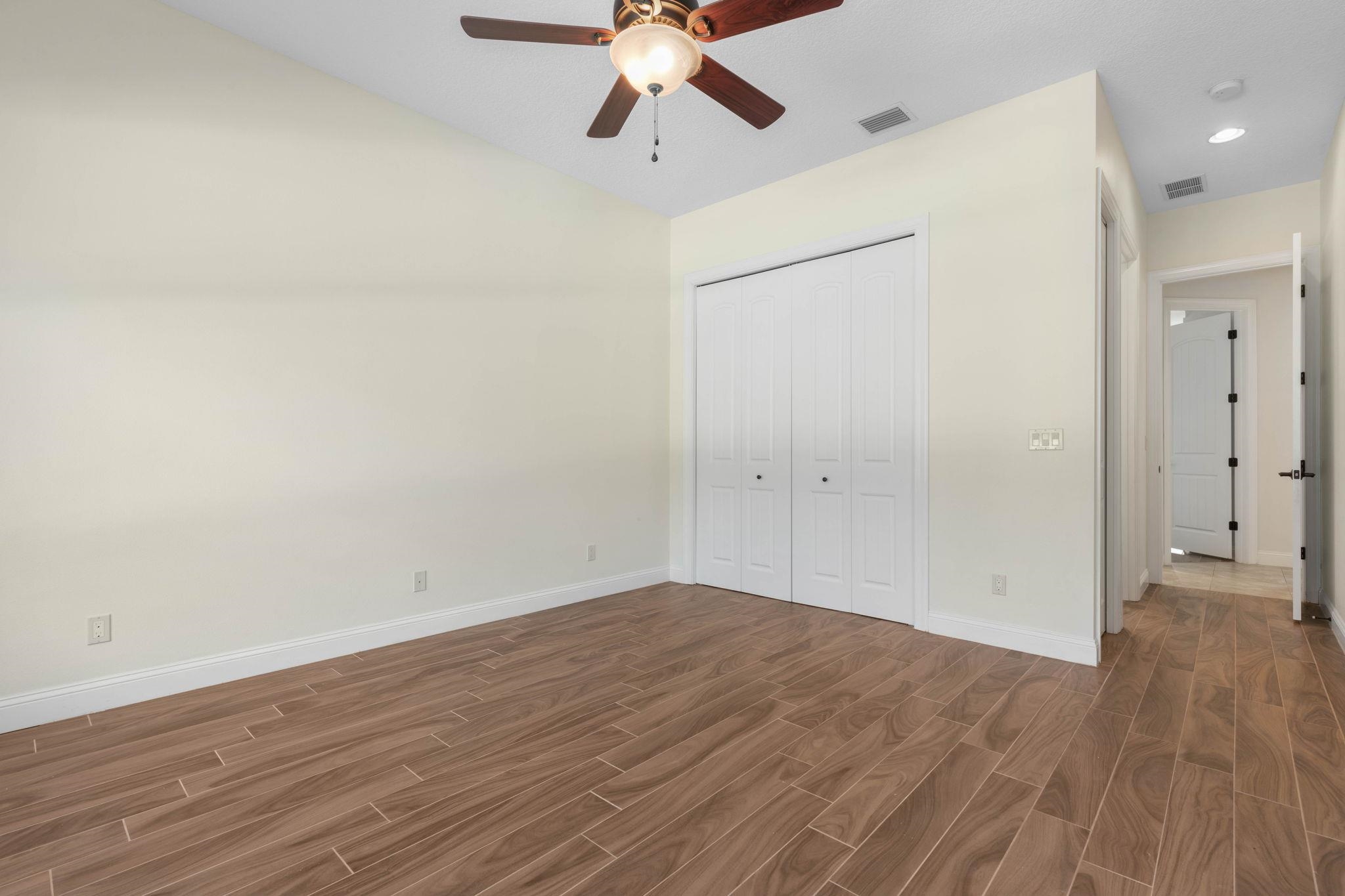 Image 27 of 100 For 7 Spanish Oaks Ct
