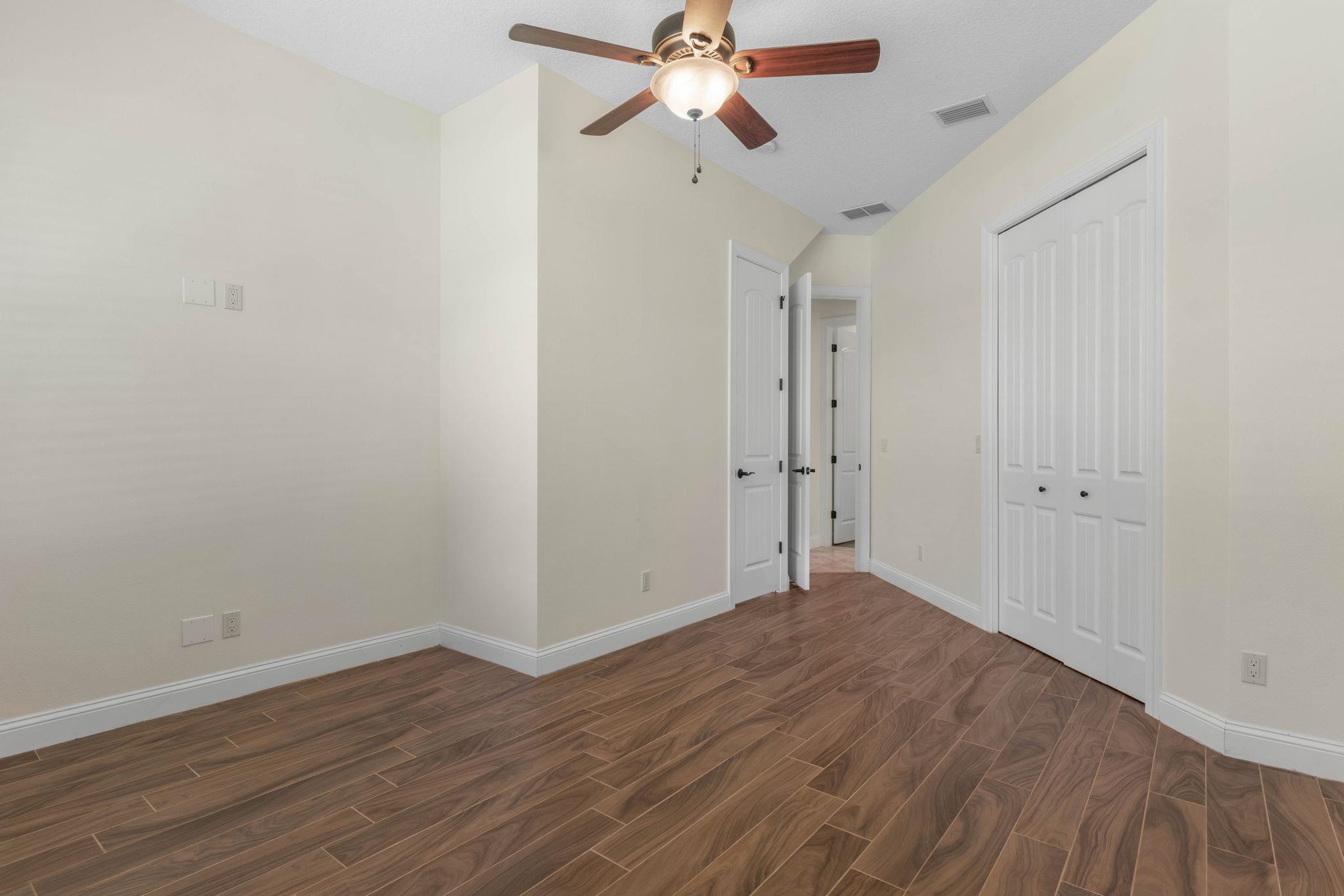 Image 30 of 100 For 7 Spanish Oaks Ct