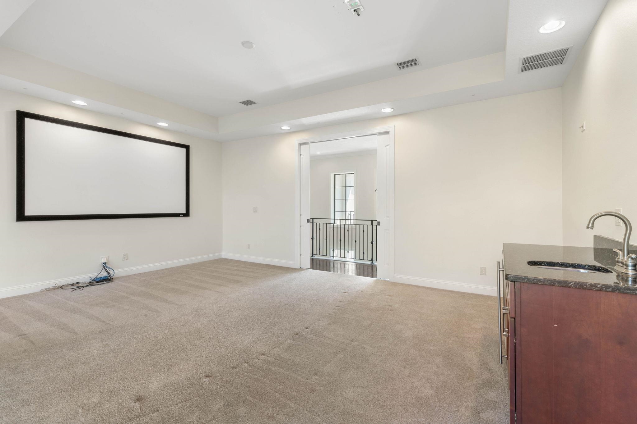 Image 35 of 100 For 7 Spanish Oaks Ct