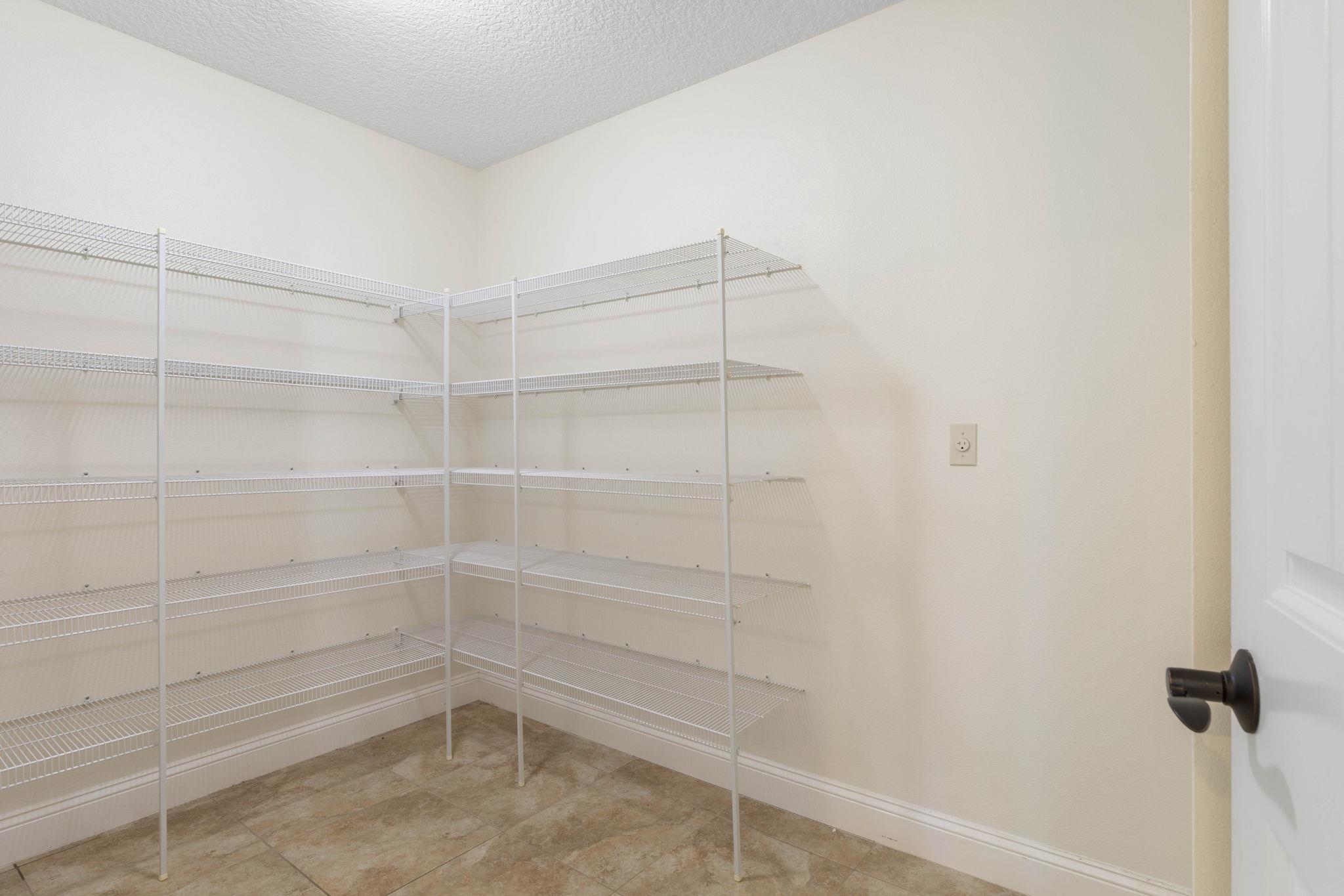 Image 56 of 100 For 7 Spanish Oaks Ct
