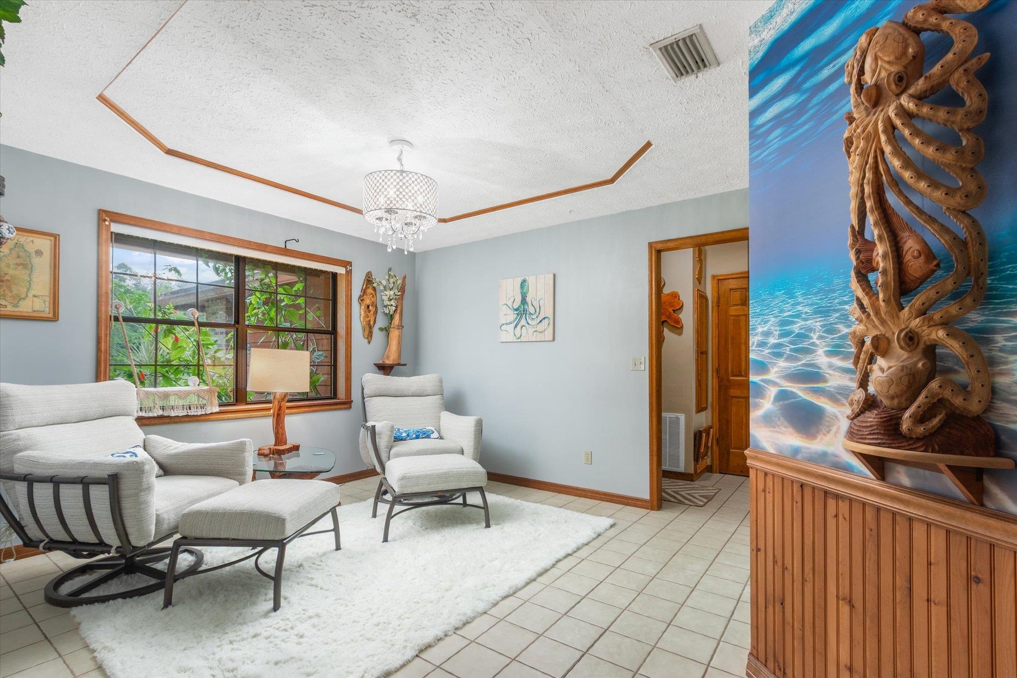 Image 4 of 65 For 2365 E Deerwood Ln