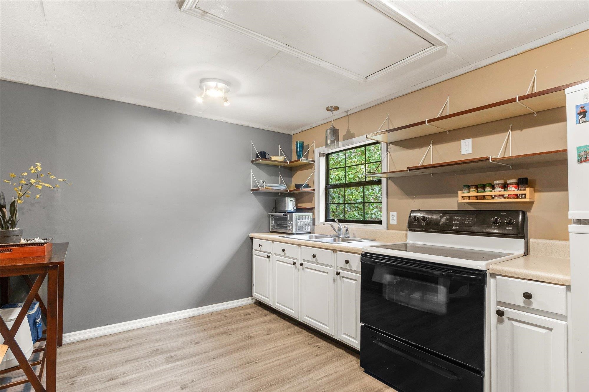 Image 40 of 65 For 2365 E Deerwood Ln