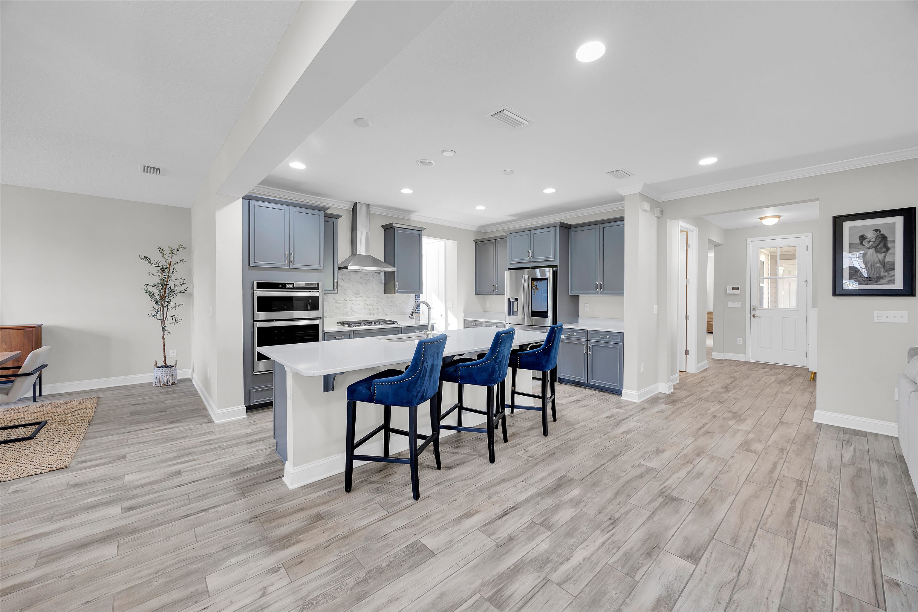 Image 12 of 77 For 33 Verdure St
