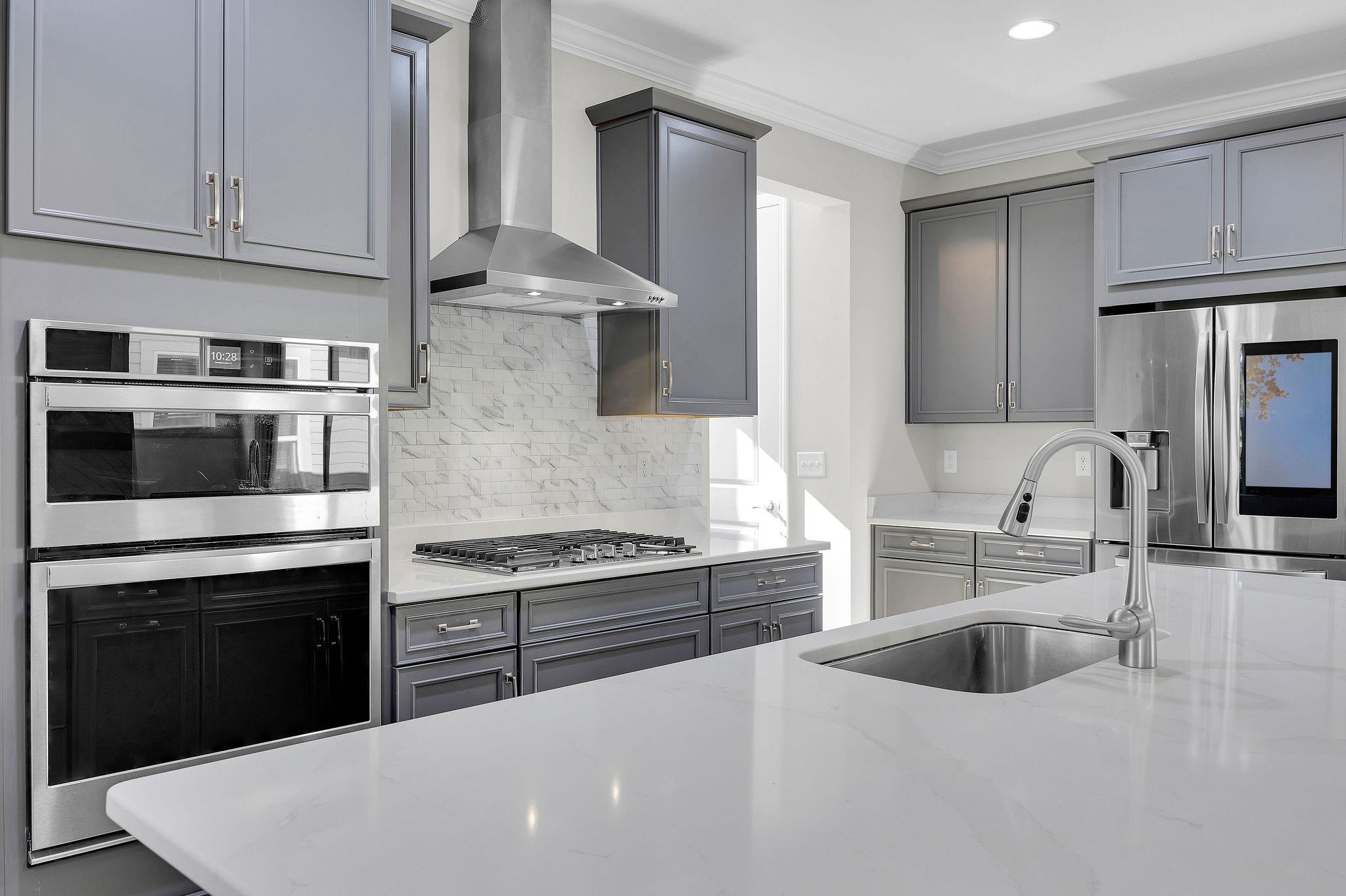 Image 14 of 77 For 33 Verdure St