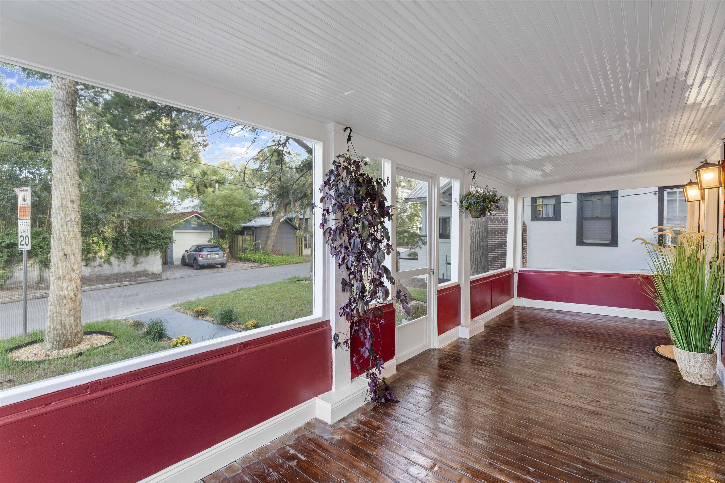 Image 6 of 50 For 136 Washington St