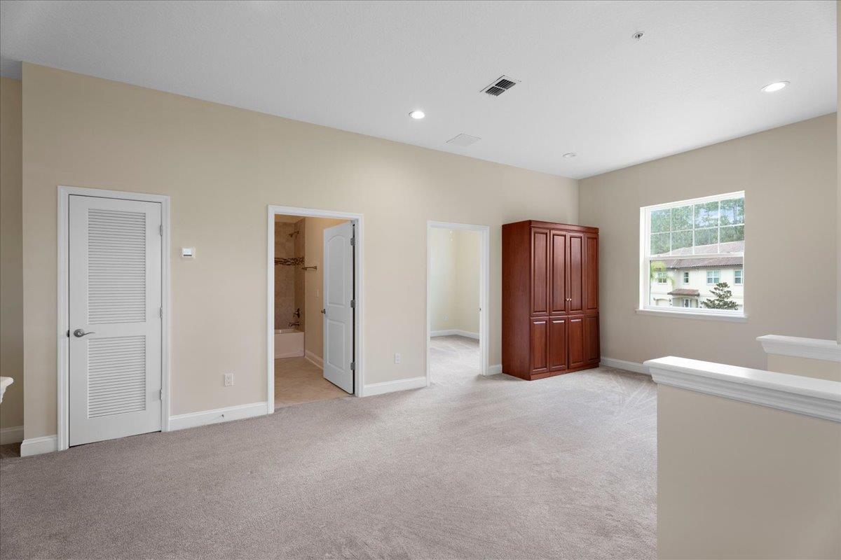 Image 24 of 39 For 180 Canyon Trl