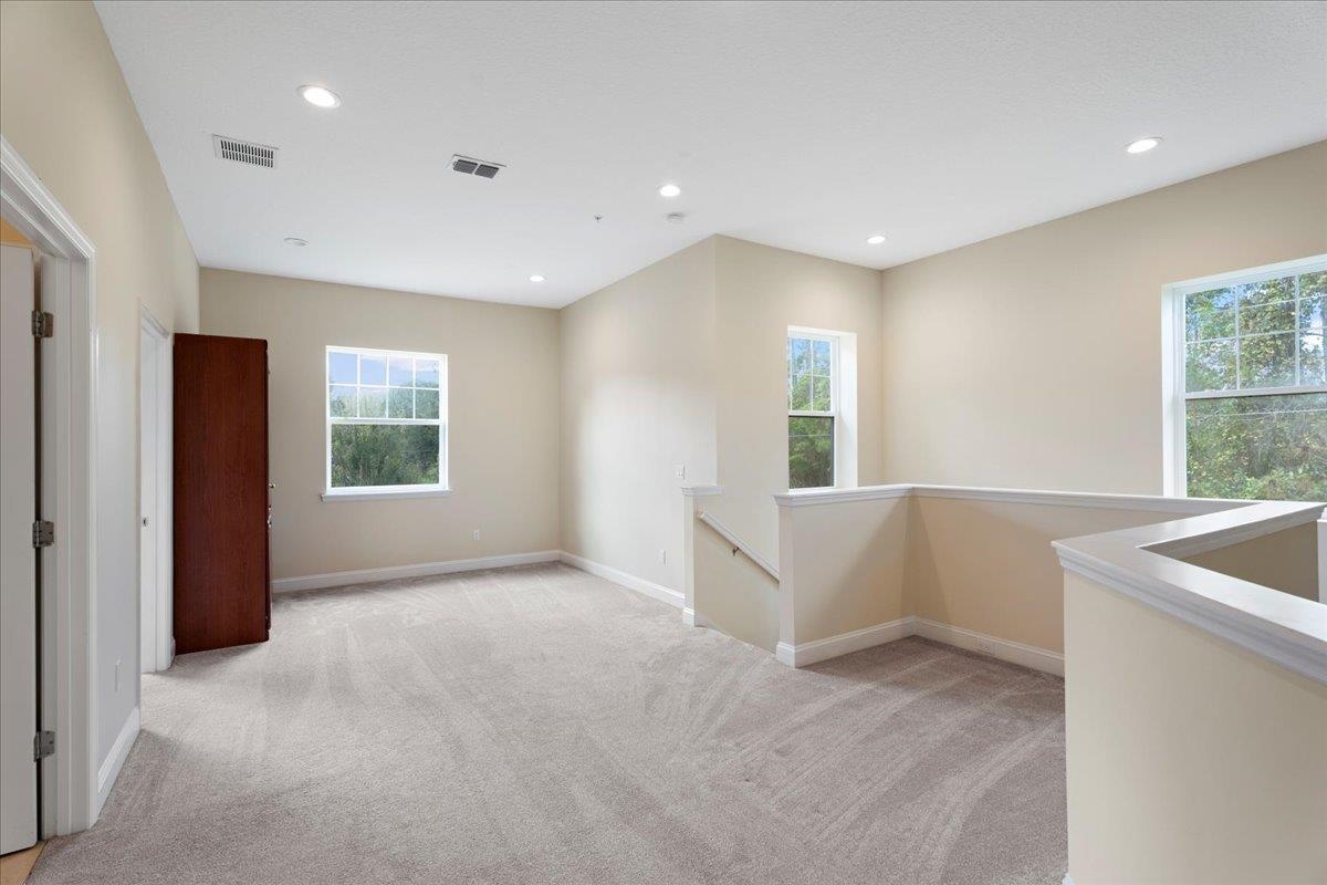 Image 28 of 39 For 180 Canyon Trl