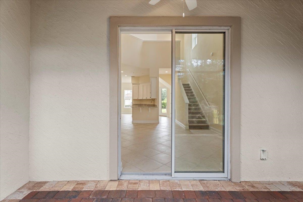 Image 35 of 39 For 180 Canyon Trl