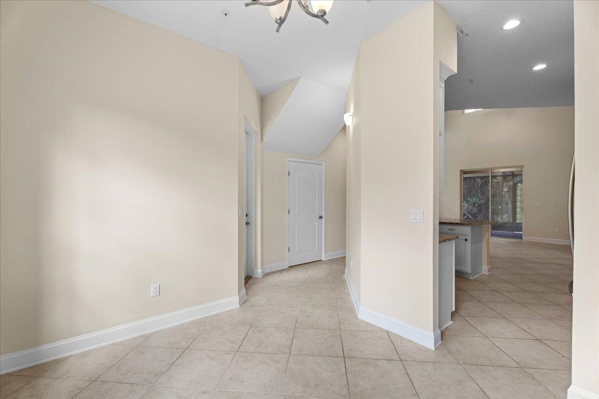 Image 9 of 39 For 180 Canyon Trl