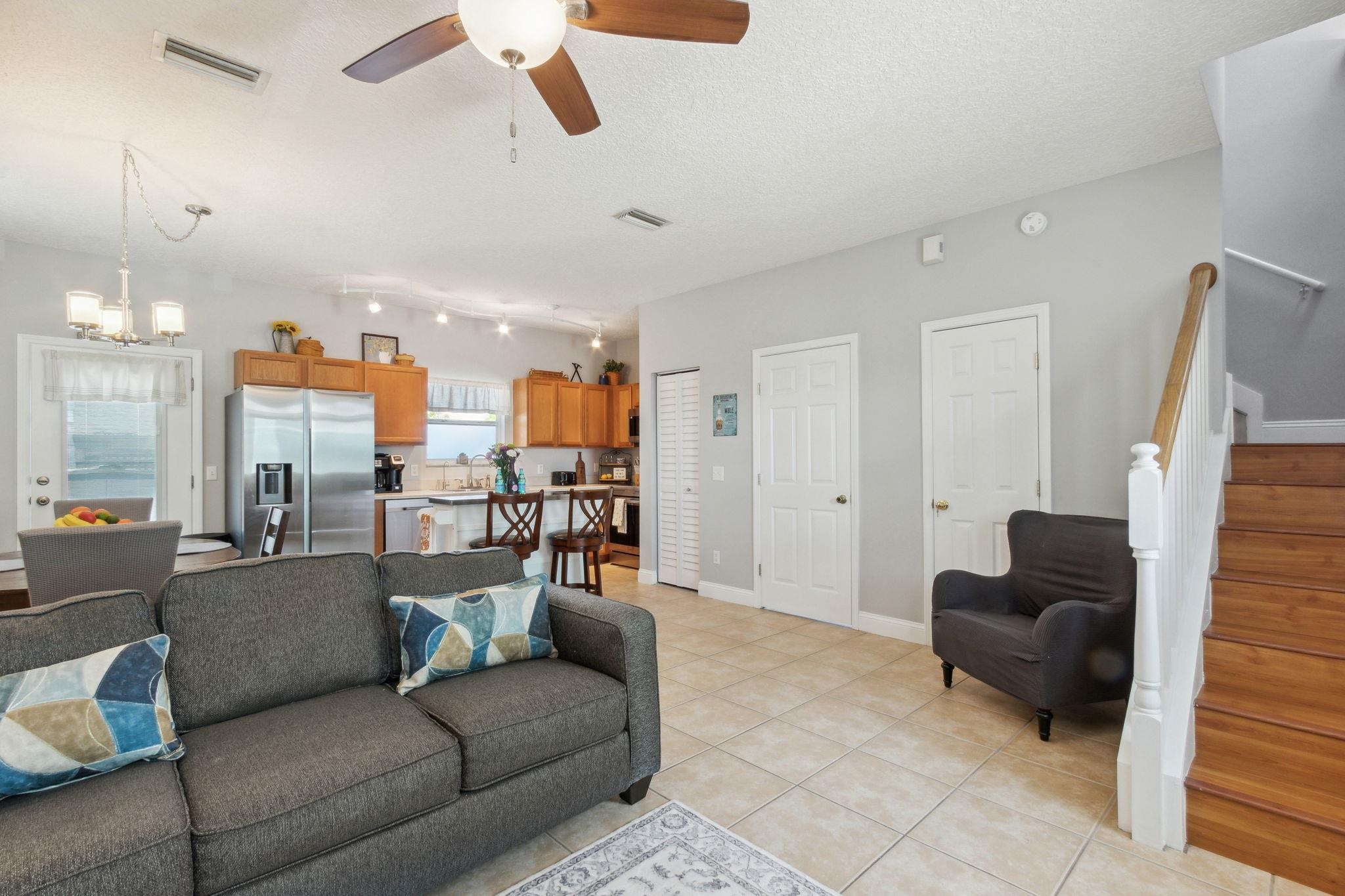Image 13 of 48 For 133 Pomar Street