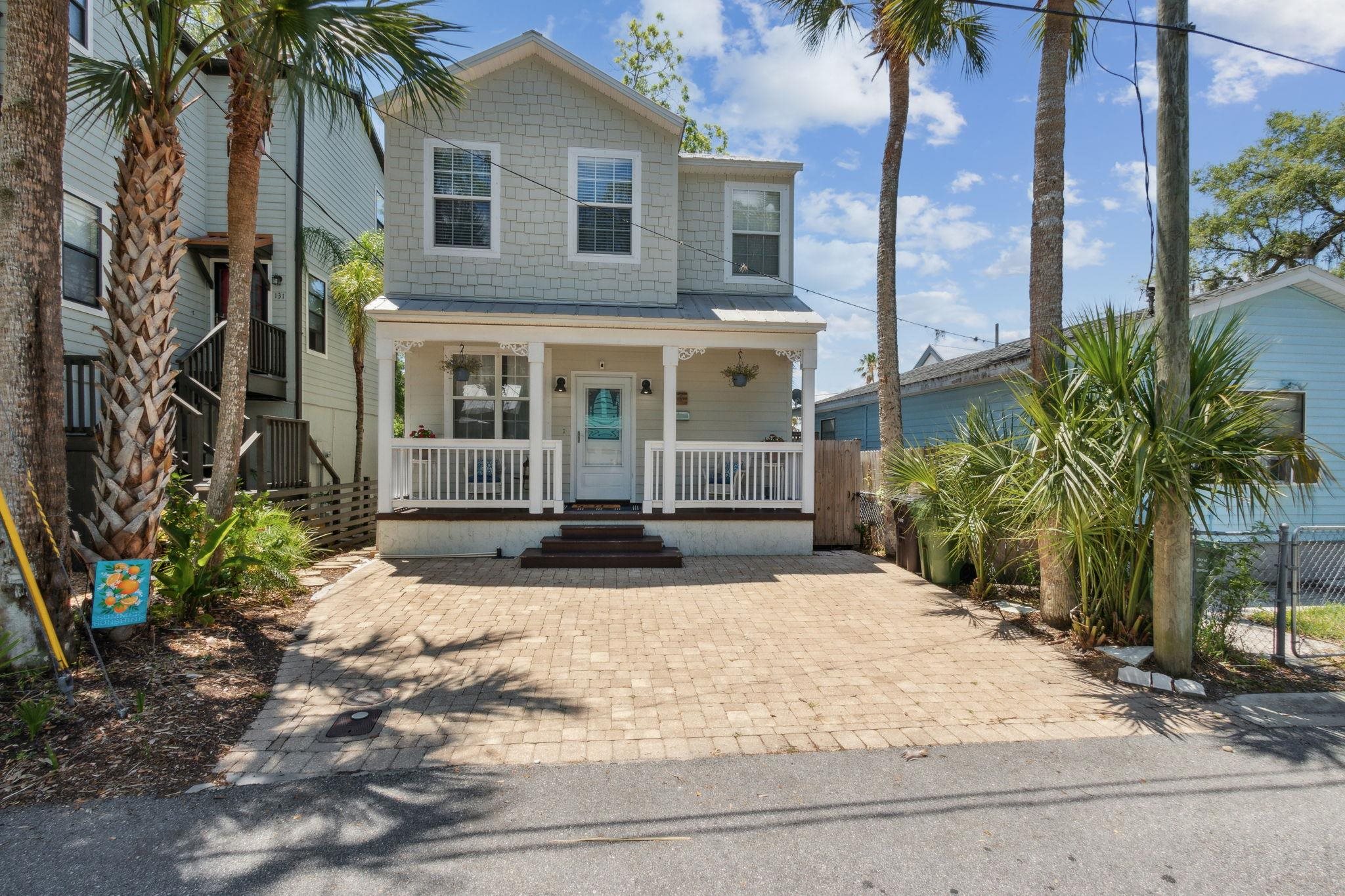 Image 3 of 48 For 133 Pomar Street