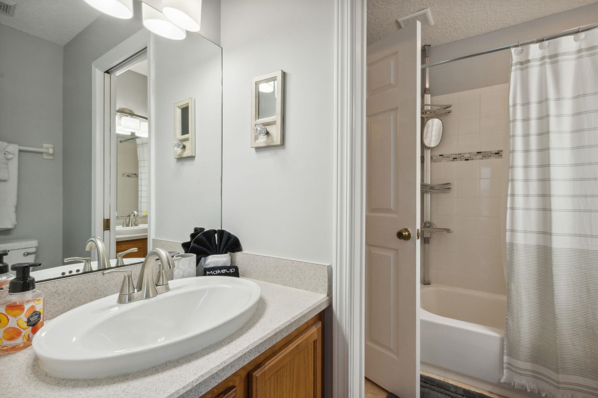 Image 31 of 48 For 133 Pomar Street
