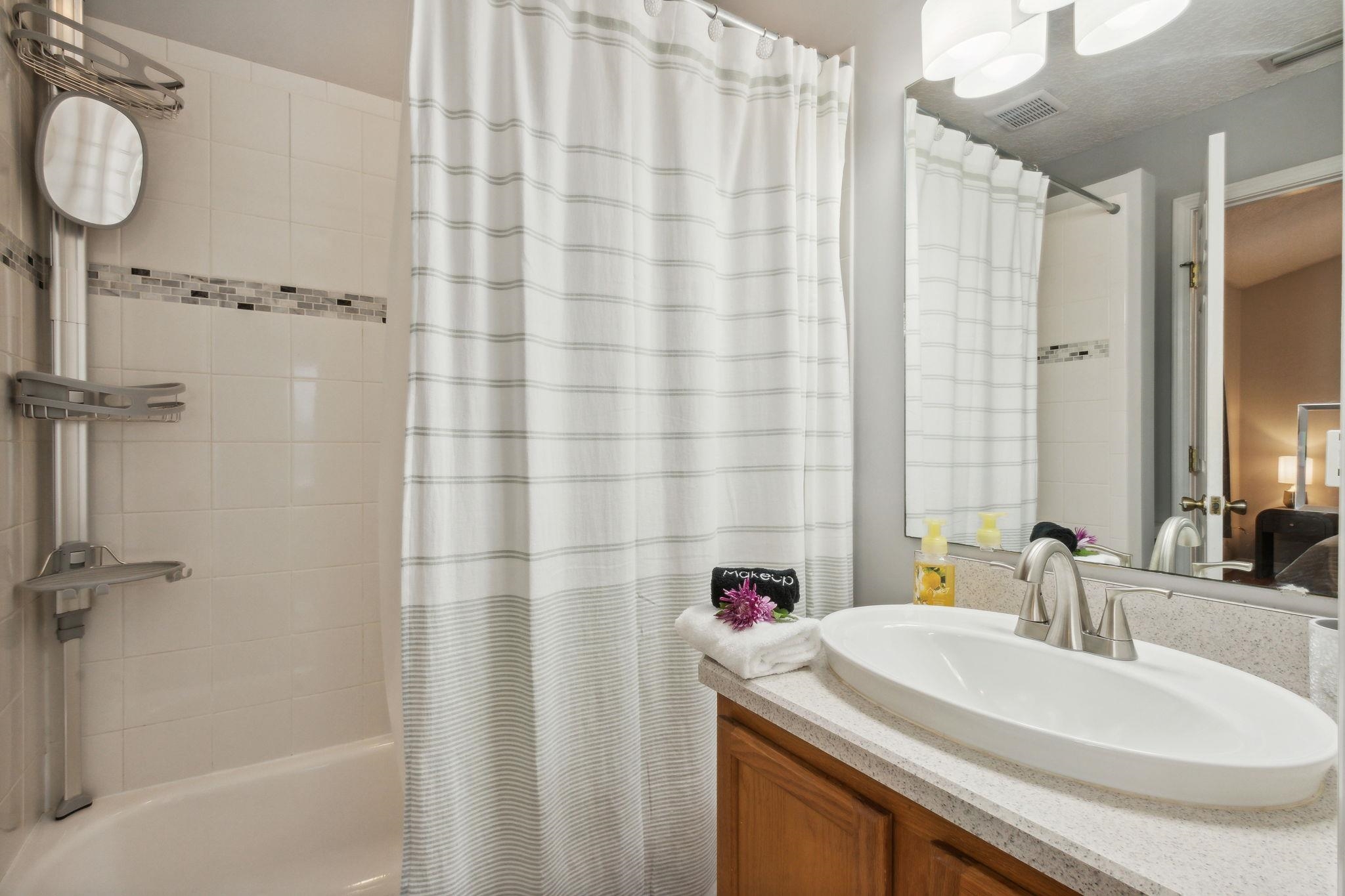 Image 32 of 48 For 133 Pomar Street