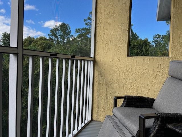 Image 11 of 15 For 425 Villa San Marco Drive S 301