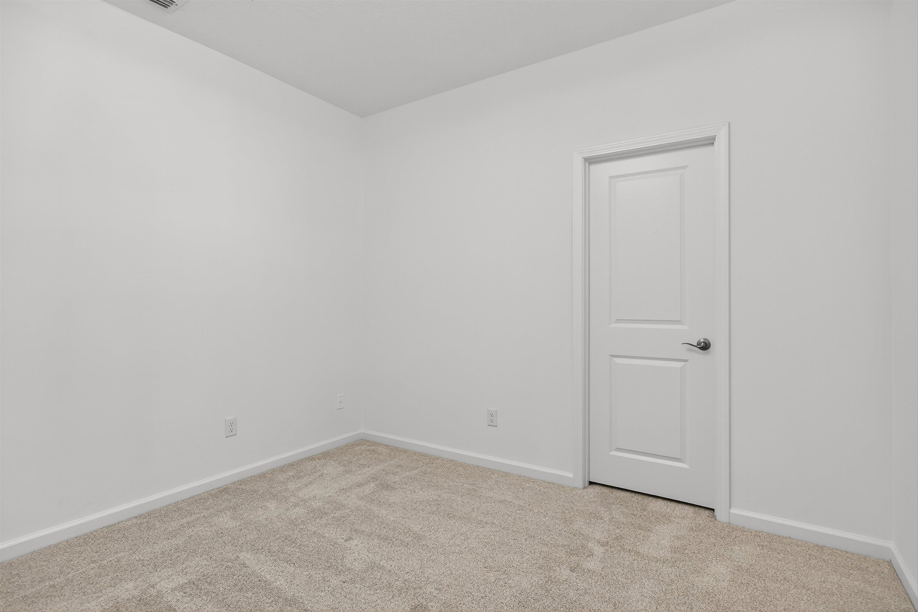 Image 21 of 30 For 415 Balearics Drive