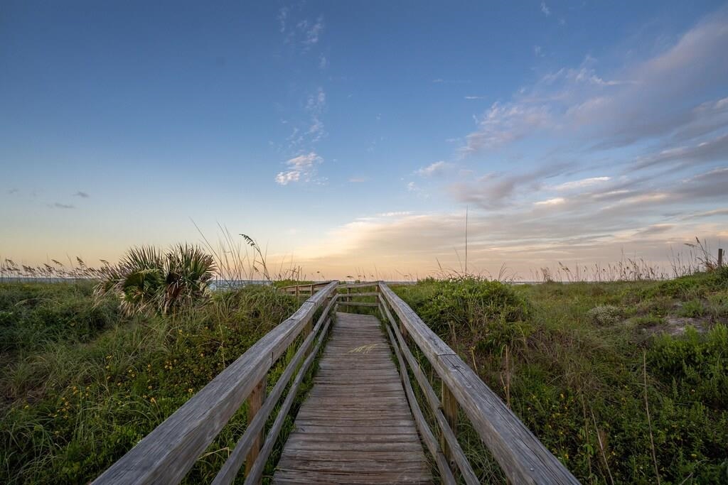 Image 38 of 48 For 25 Corunna St