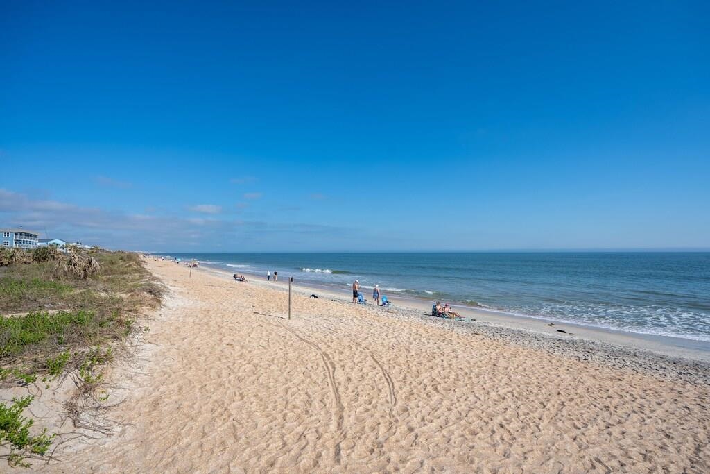 Image 39 of 48 For 25 Corunna St