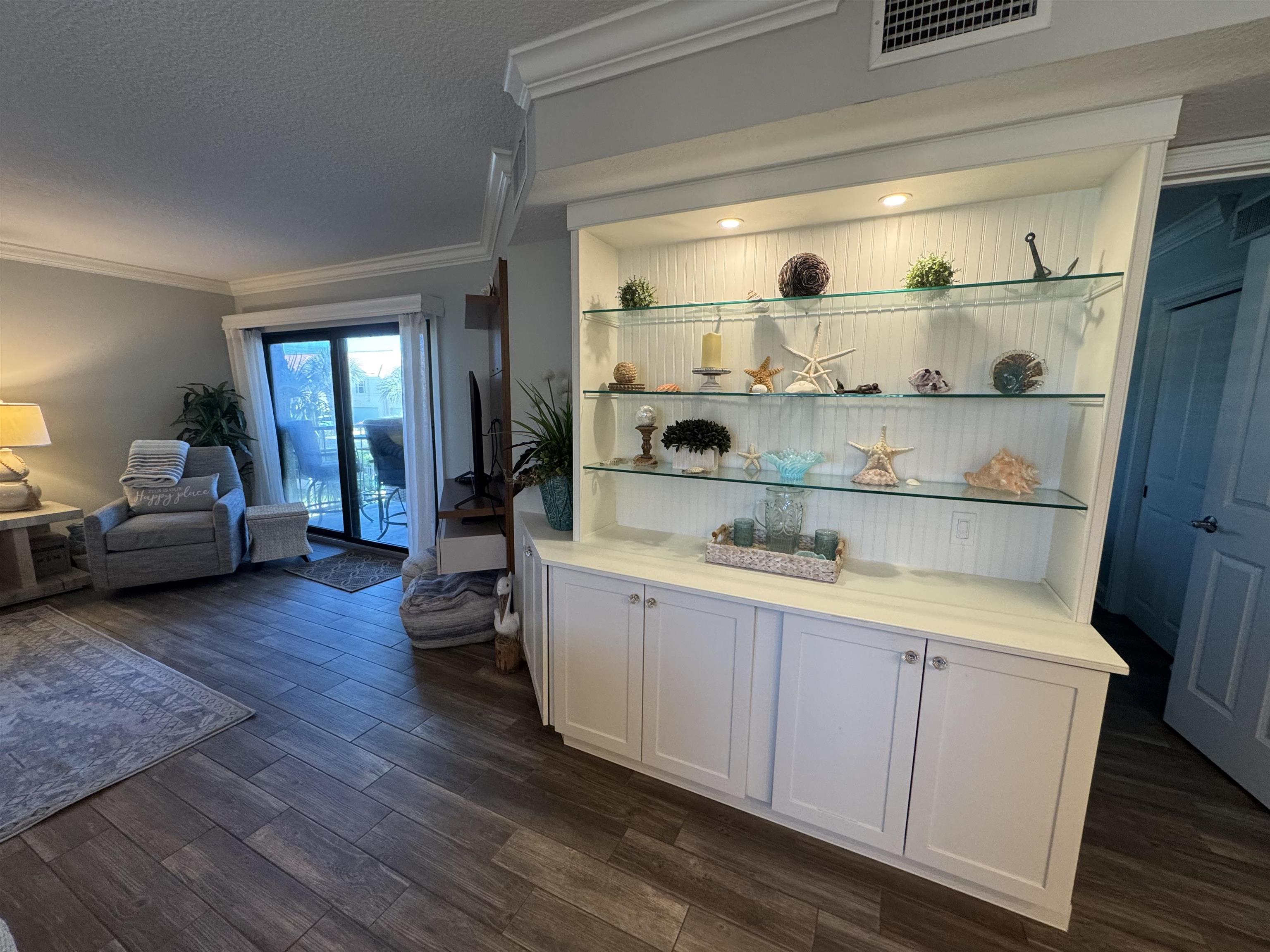 Image 10 of 27 For 201 Pacifica Vista Way
