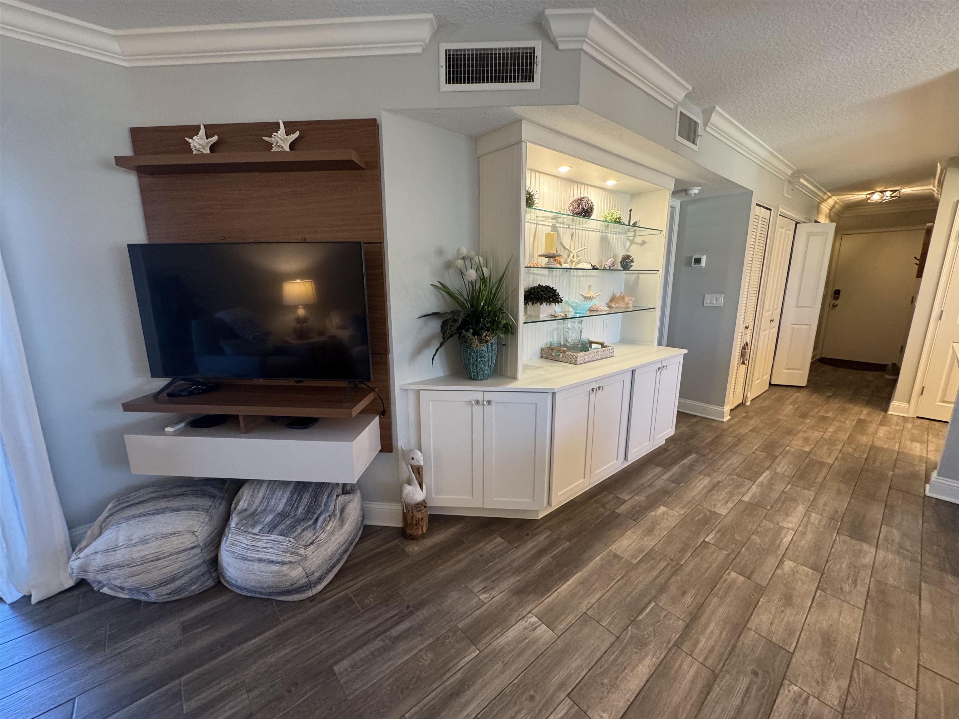 Image 9 of 27 For 201 Pacifica Vista Way