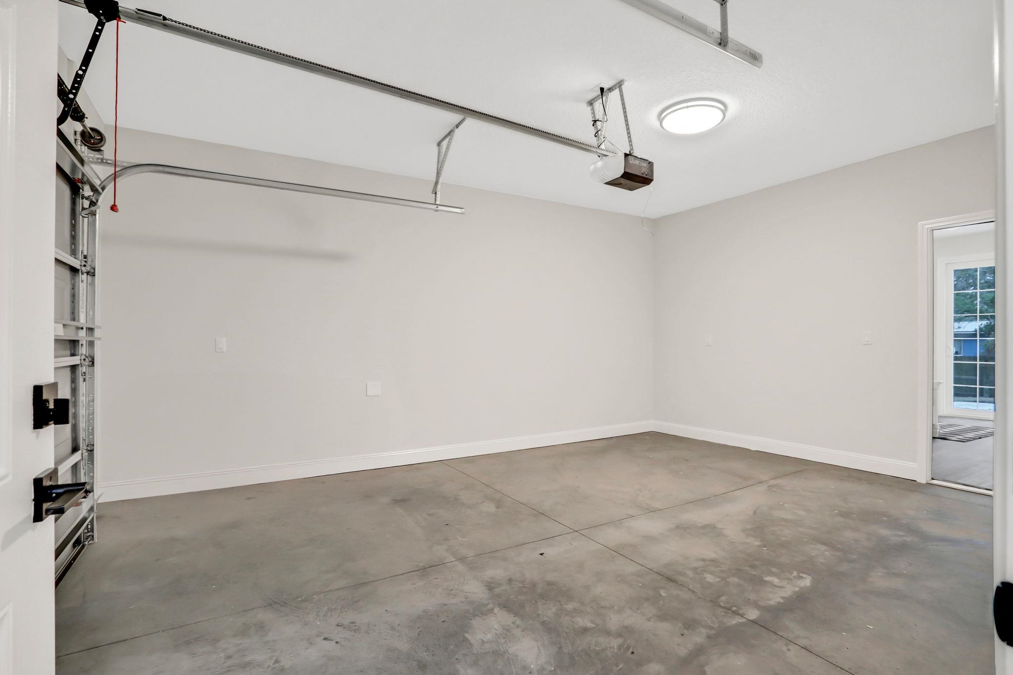 Image 35 of 50 For 524 Arricola Ave